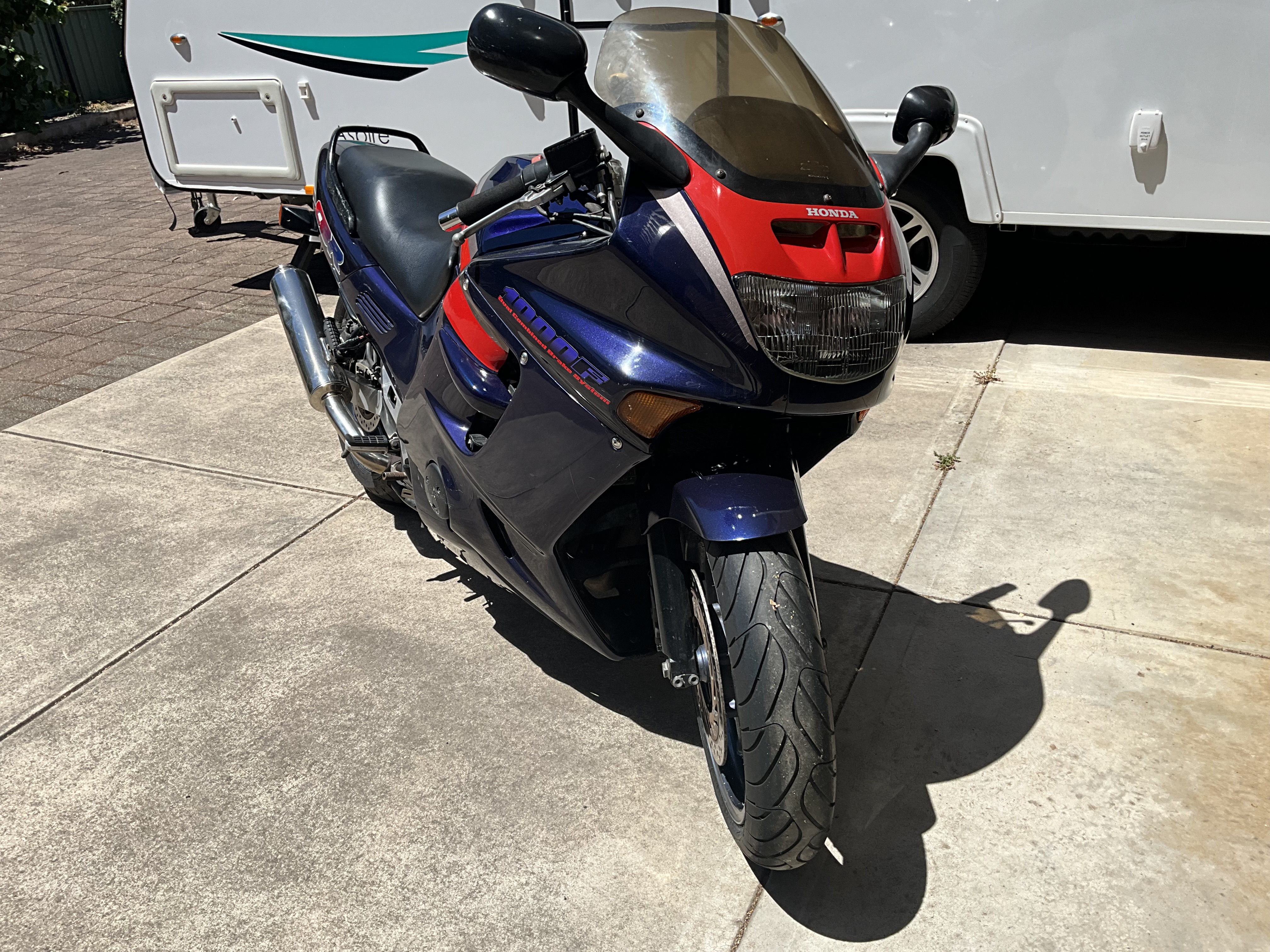1993 HONDA CBR1000F ROAD
