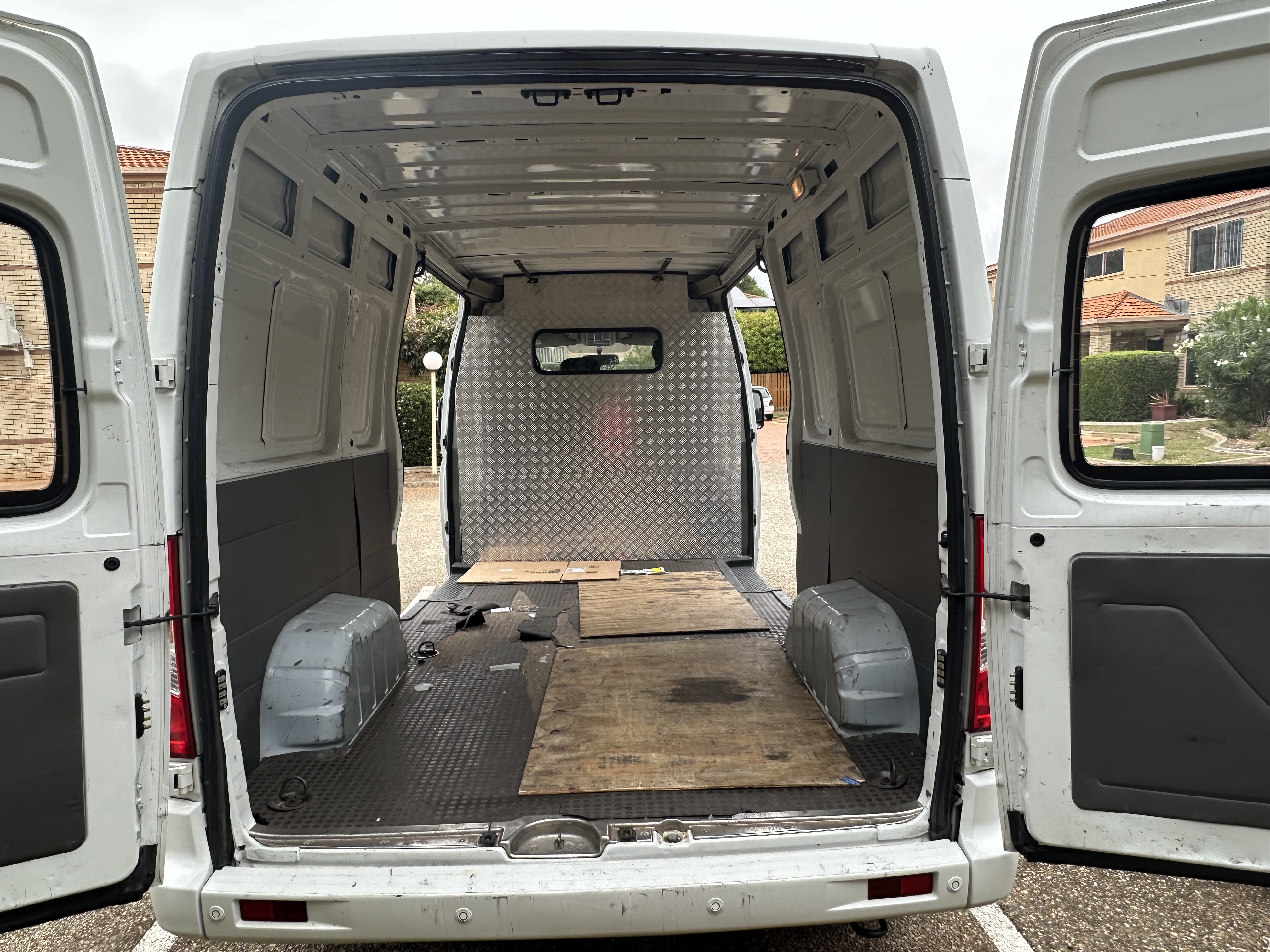 2018 LDV V80 K1 MY19 LWB MID 6 SP AUTOMATED MANUAL 4D VAN