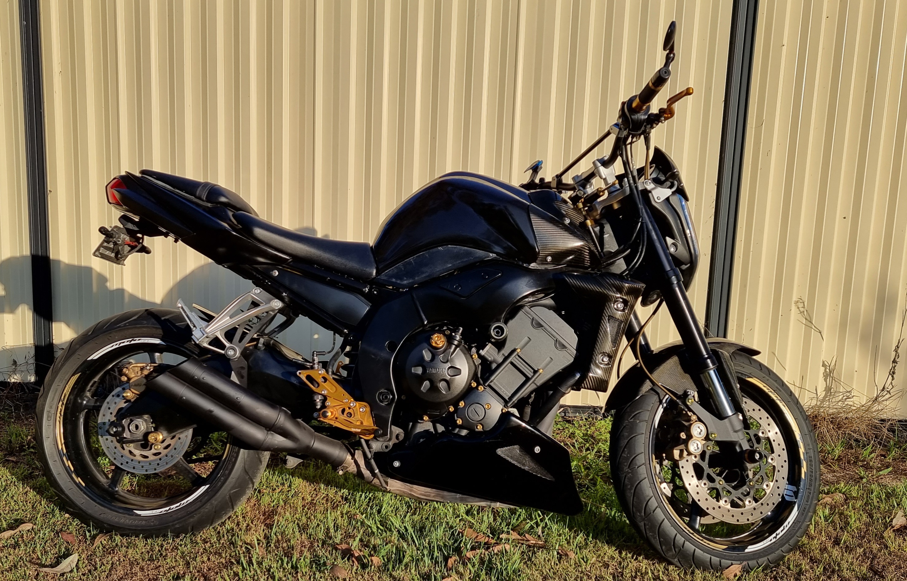2007 YAMAHA FZ1N ROAD