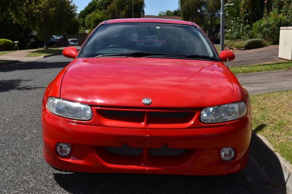 2000 HSV XU6 VTII 4 SP AUTOMATIC 4D SEDAN