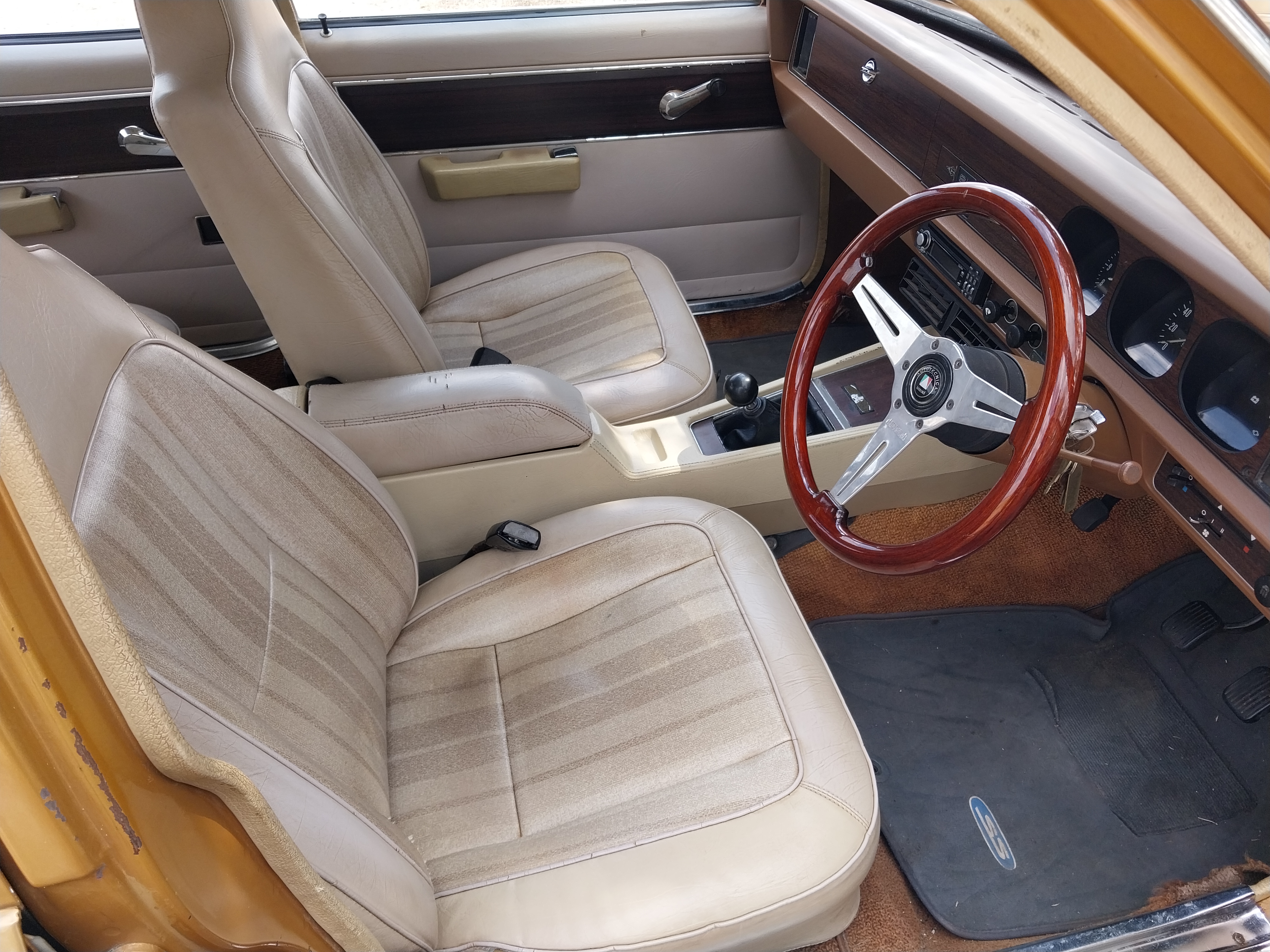 1975 HOLDEN TORANA LH SL SEDAN
