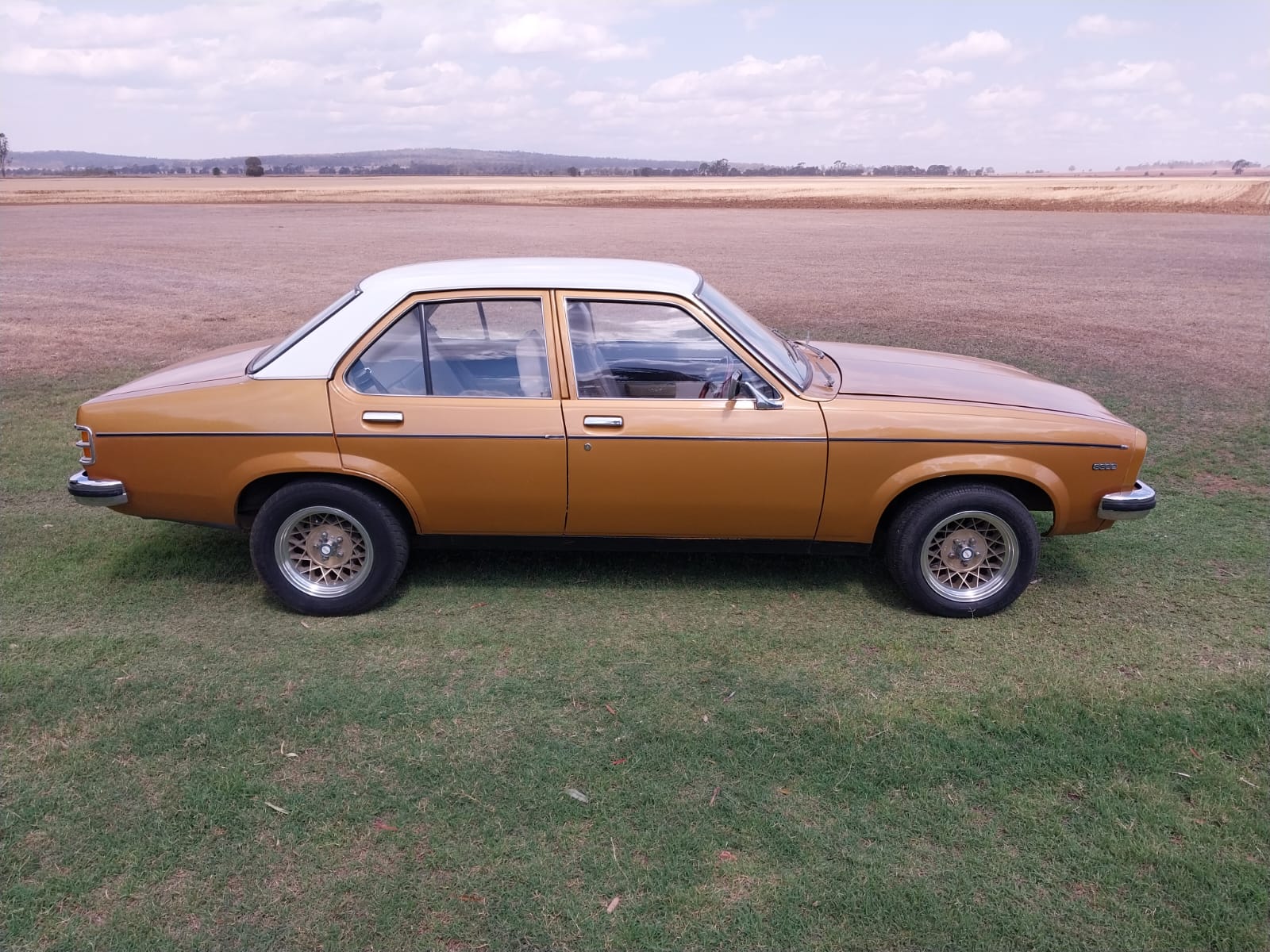 1975 HOLDEN TORANA LH SL SEDAN