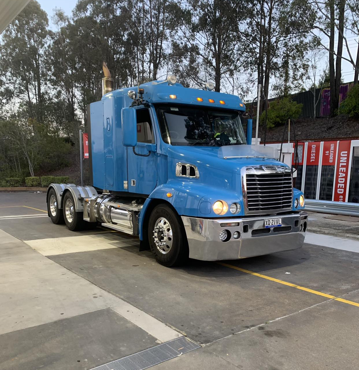2014 FREIGHTLINER COLUMBIA CL112 18 SP MANUAL C/CHAS