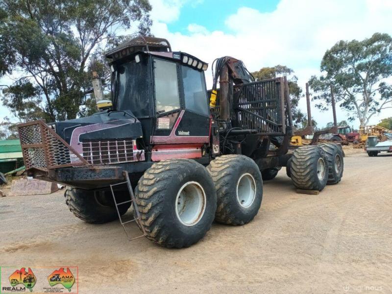 1998 VALMET 890 LOG FORWARDER