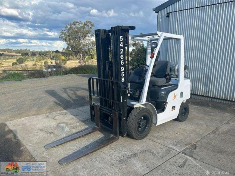 2014 Nissan P1F2A25DU Forklift