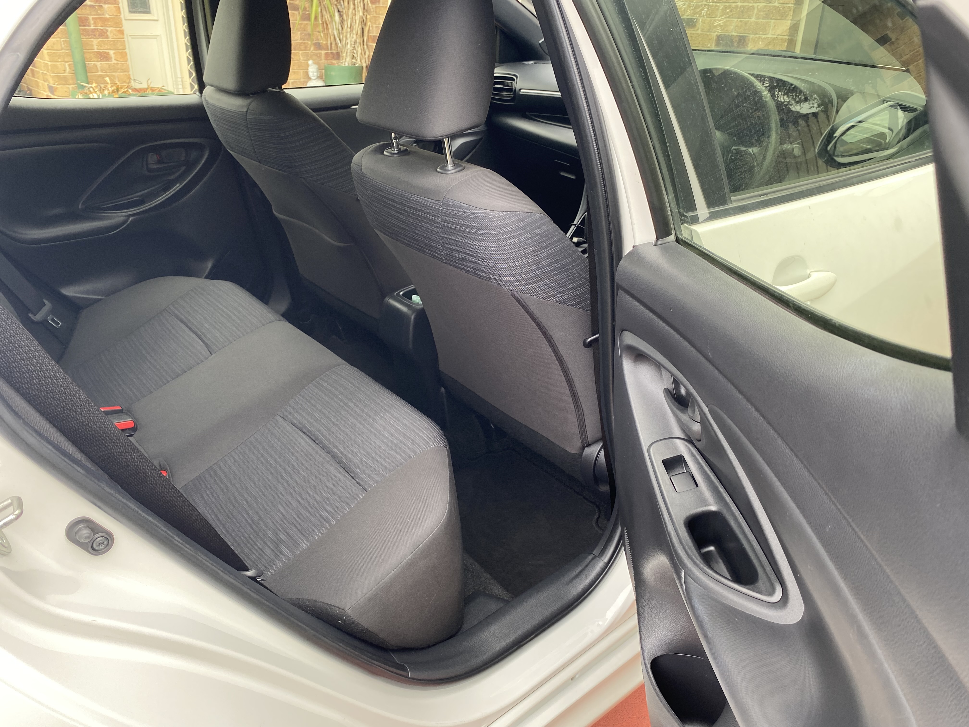 2021 TOYOTA YARIS ASCENT SPORT AUTO