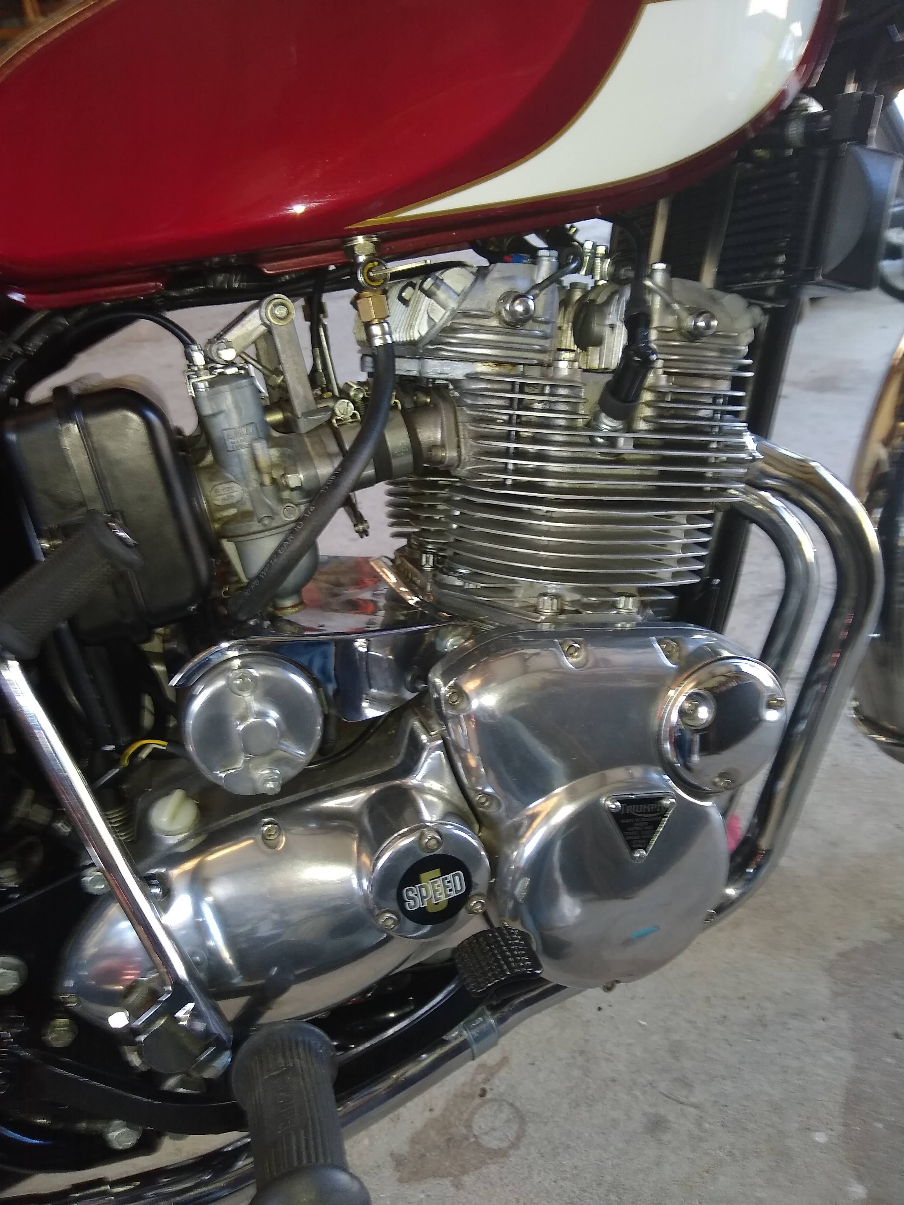 1975 TRIUMPH TRIDENT T160 ROAD