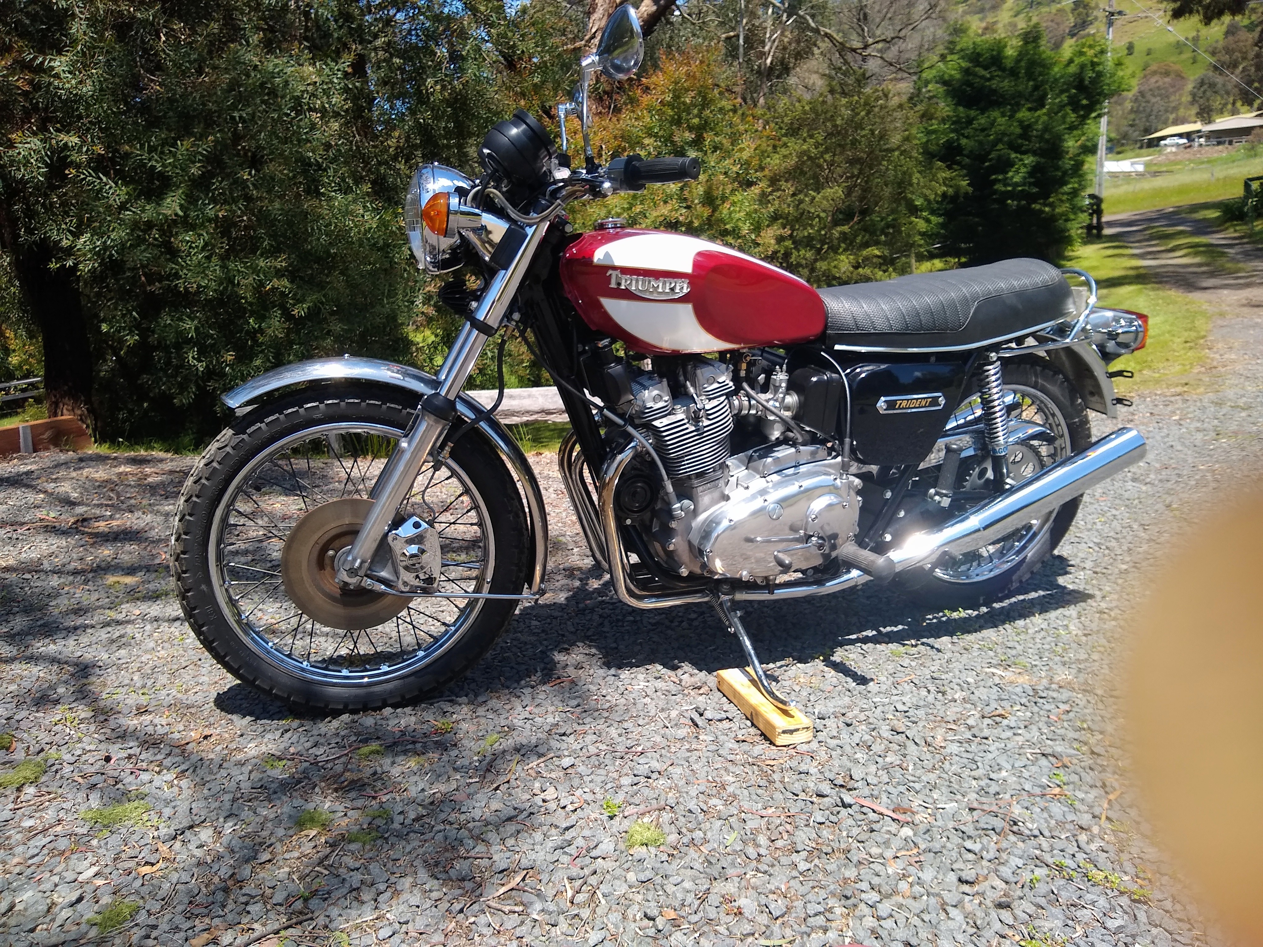 1975 TRIUMPH TRIDENT T160 ROAD
