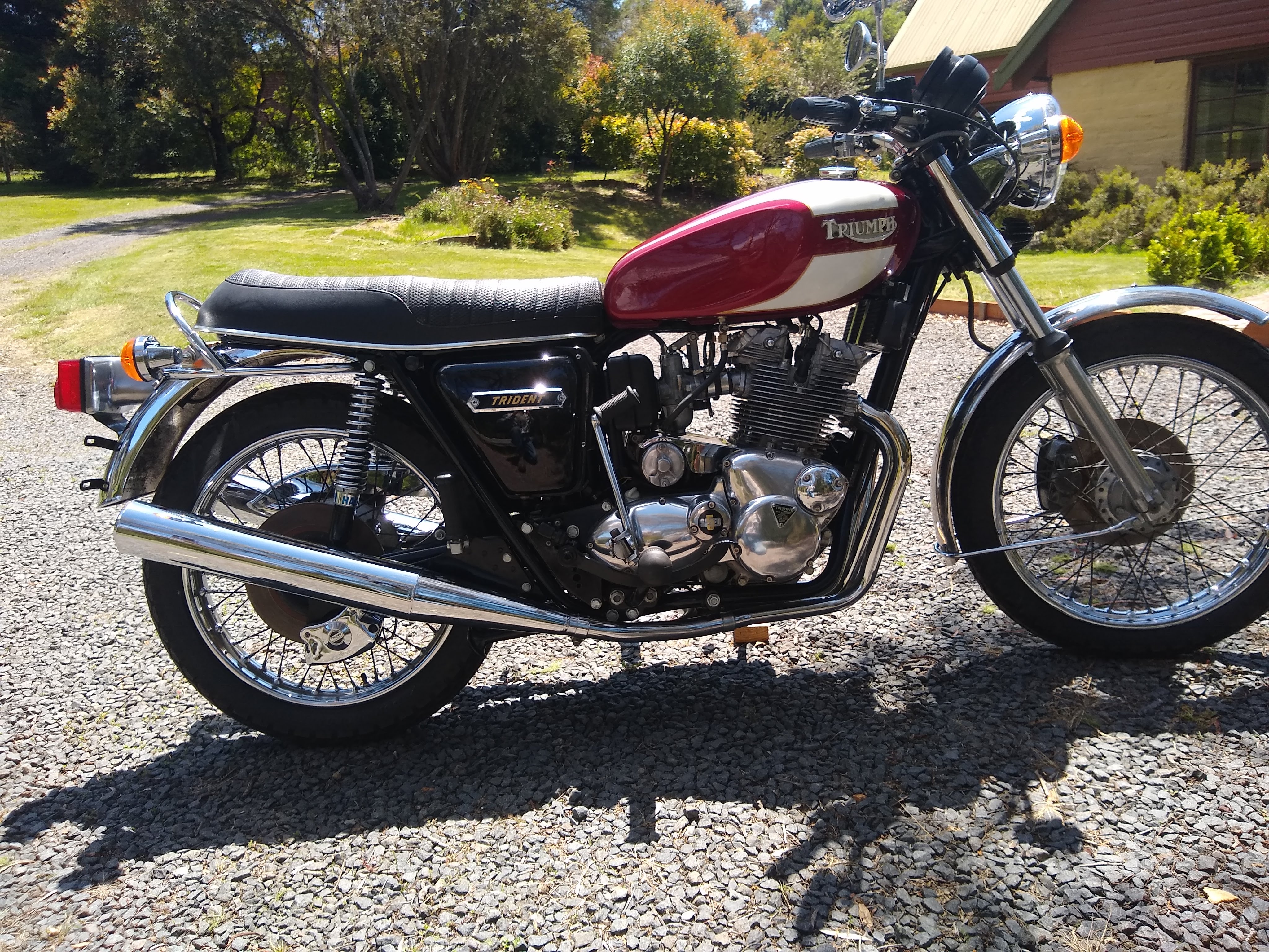 1975 TRIUMPH TRIDENT T160 ROAD