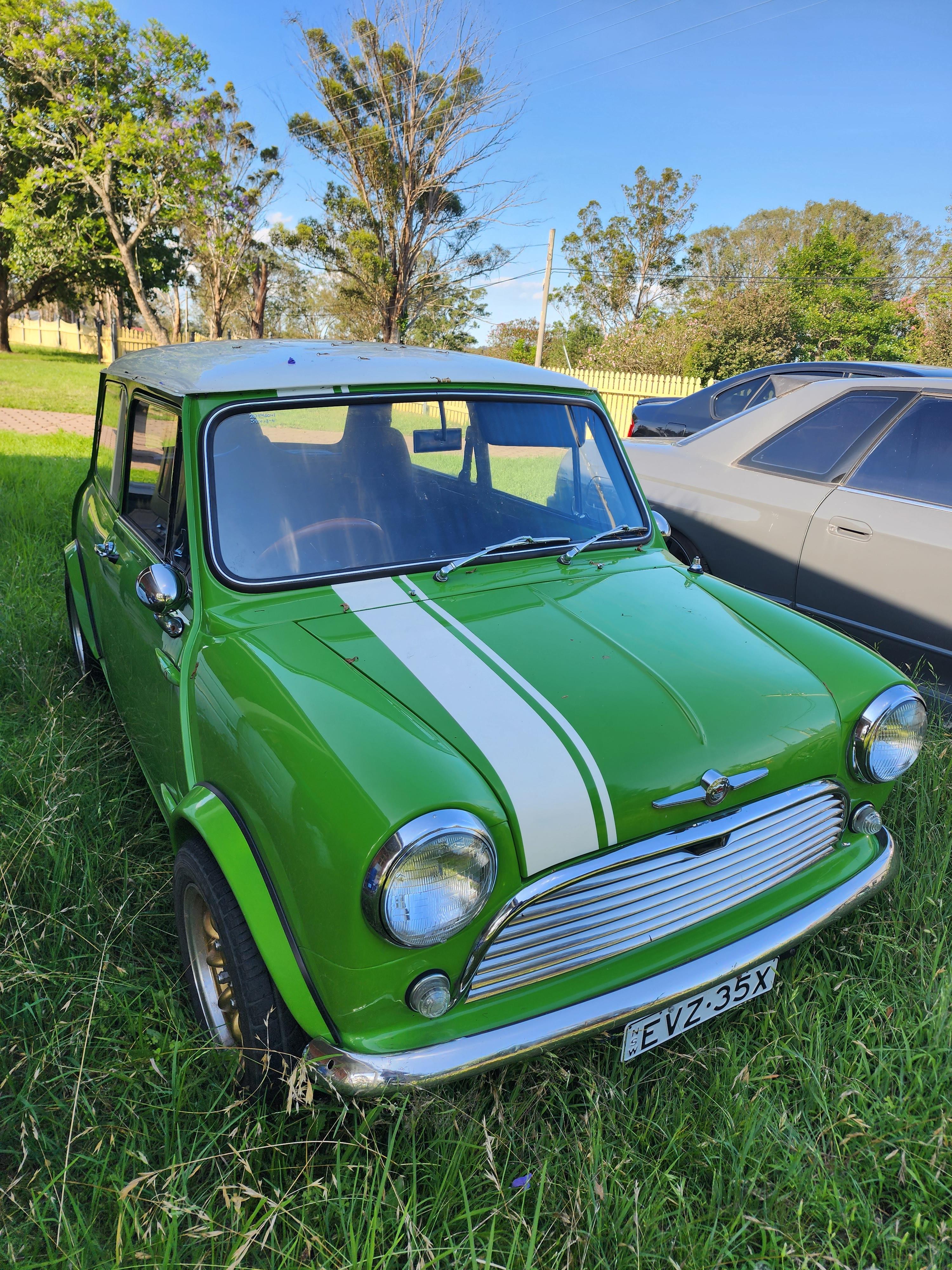 1966 MORRIS MINI COOPER DELUXE SEDAN