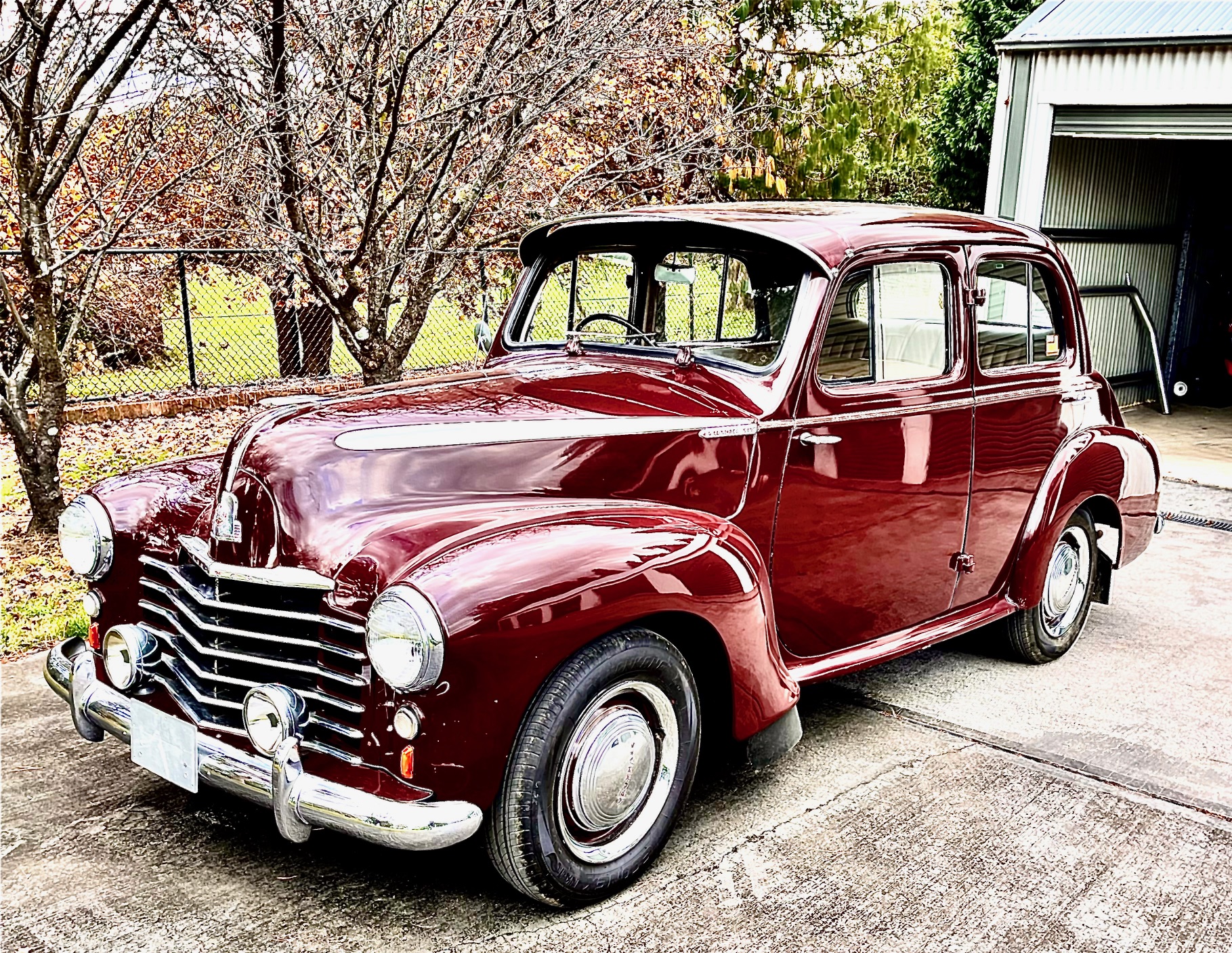 1951 VAUXHALL VELOX SEDAN