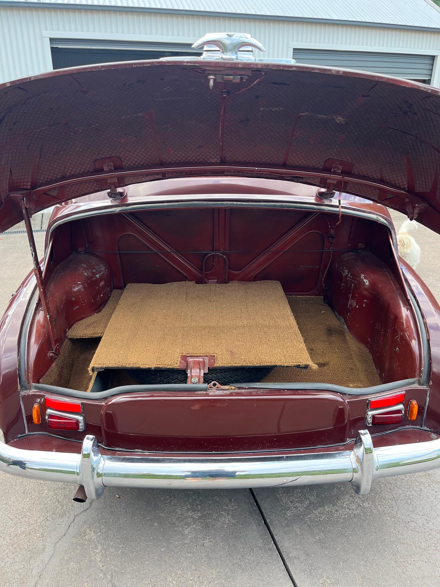 1951 VAUXHALL VELOX SEDAN