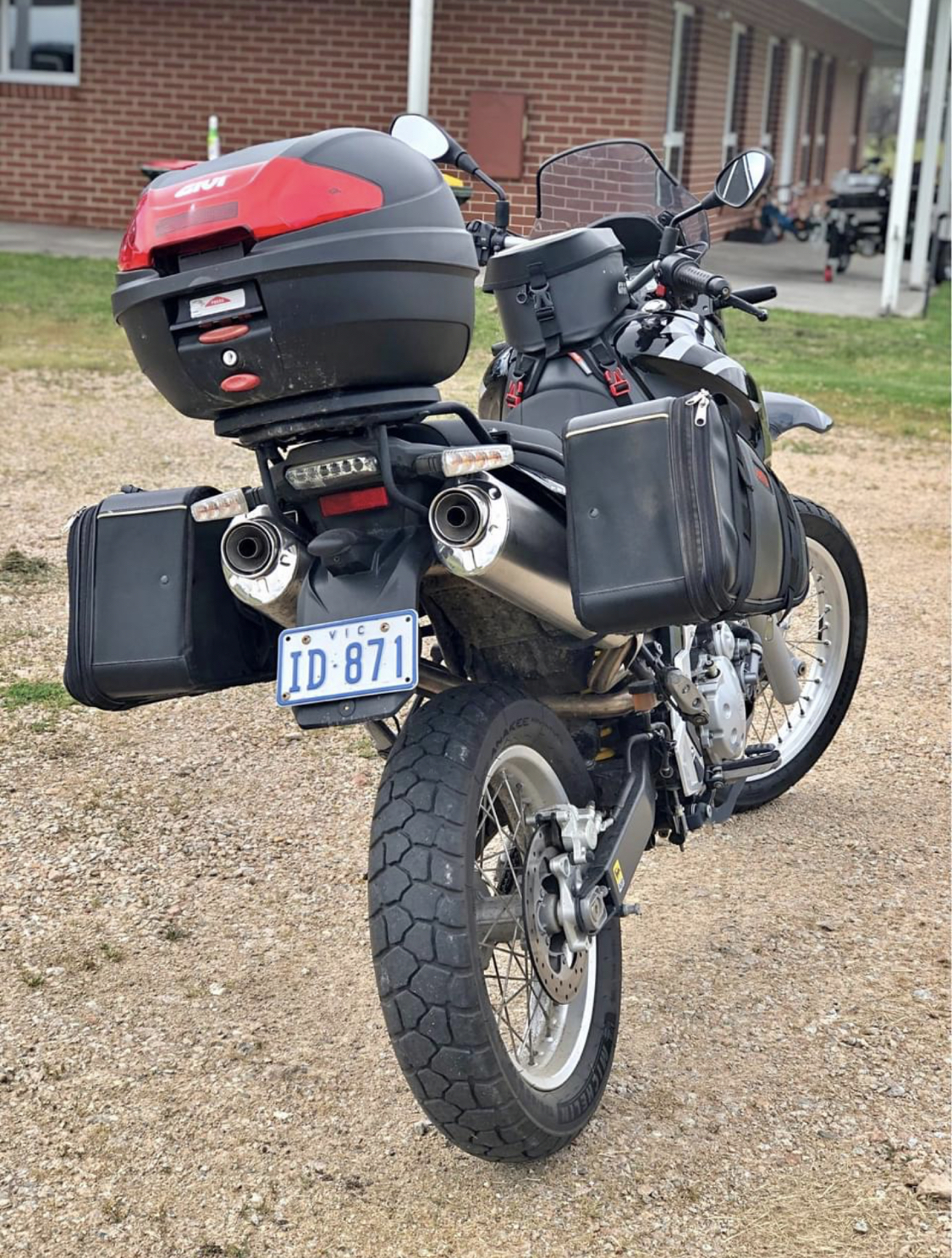2009 APRILIA PEGASO FACTORY 650 DUAL SPORTS