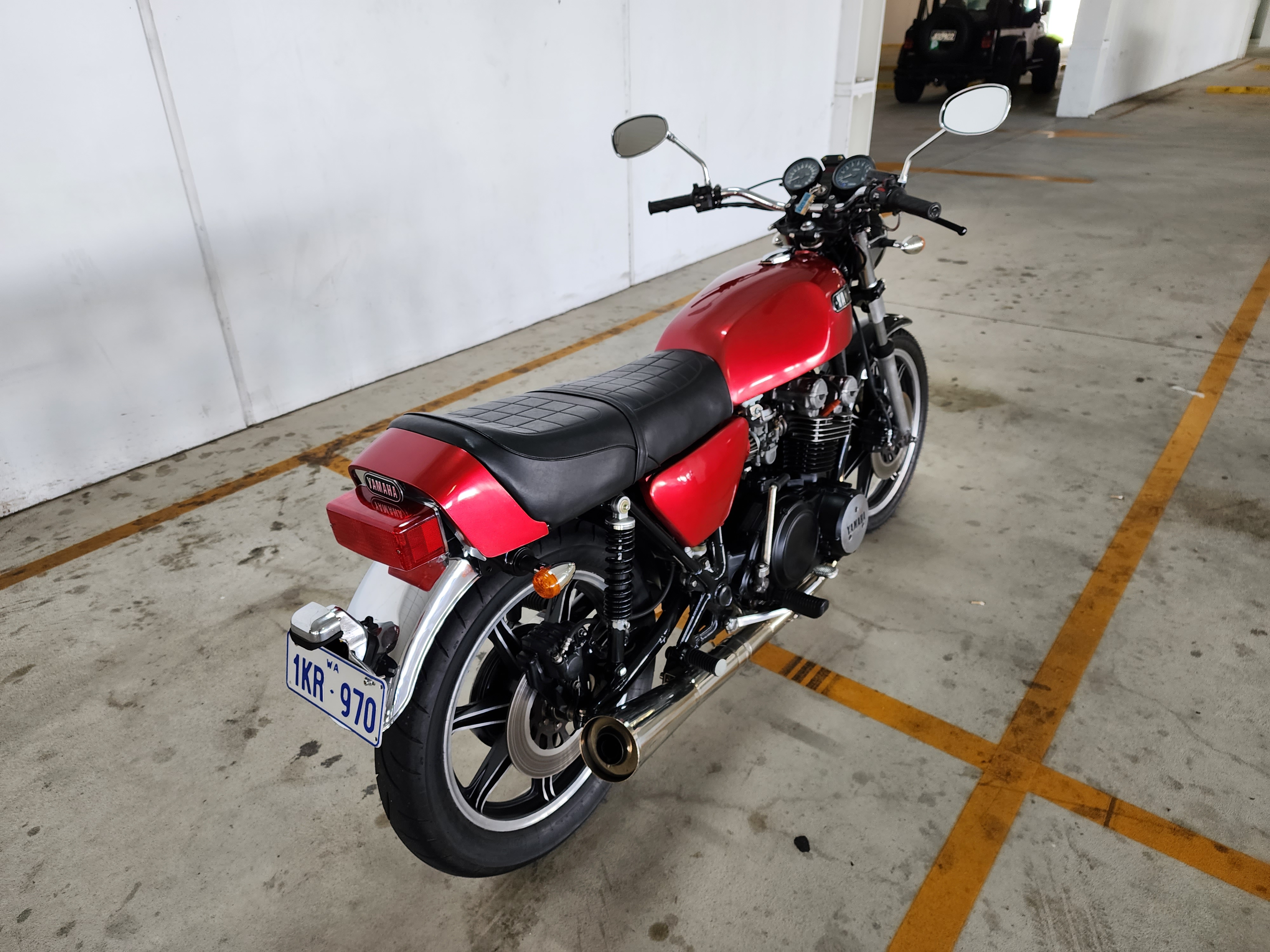 1977 YAMAHA XS750 ROAD