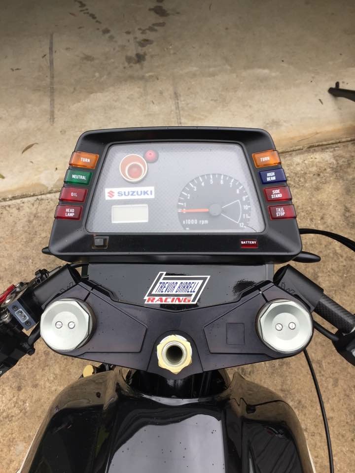 1985 SUZUKI GSX1100EF ROAD 