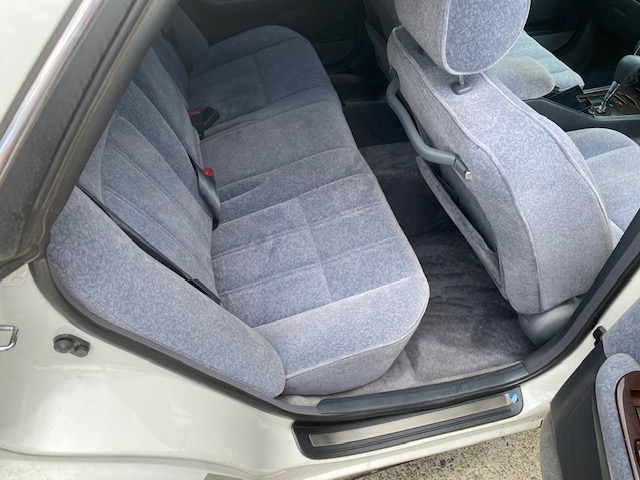 1996 TOYOTA CROWN ROYAL SALOON