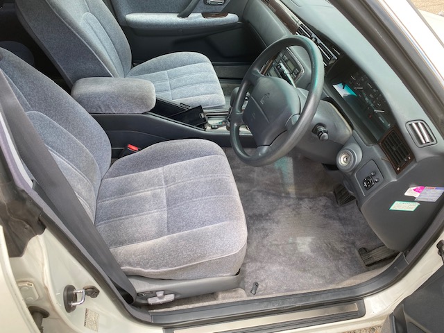 1996 TOYOTA CROWN ROYAL SALOON