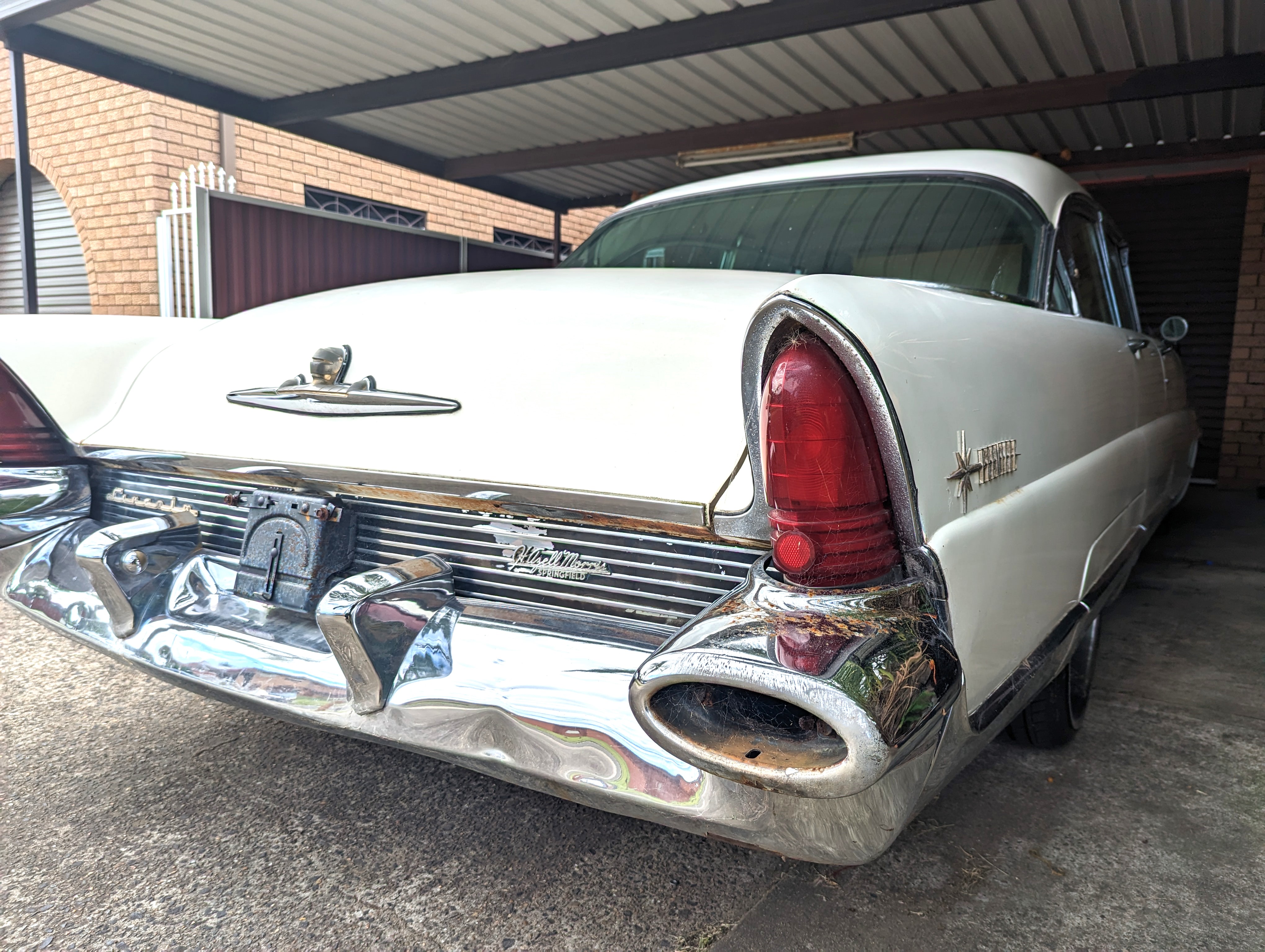 1956 LINCOLN PREMIERE 4D SEDAN