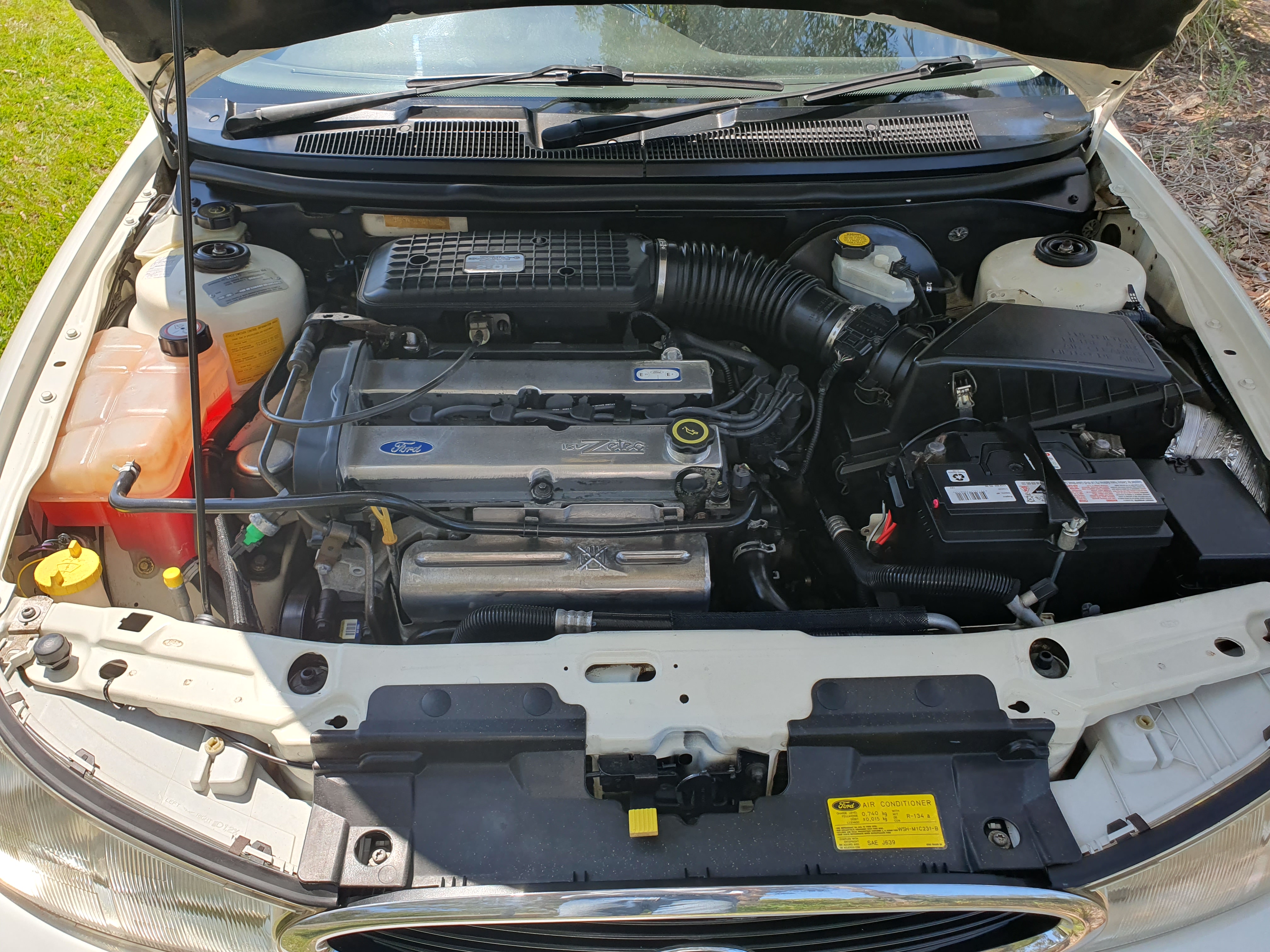 2000 FORD MONDEO SEDAN