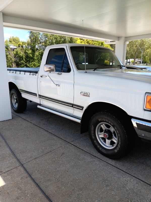 1989 FORD F150 LONG WHEELBASE UTILITY