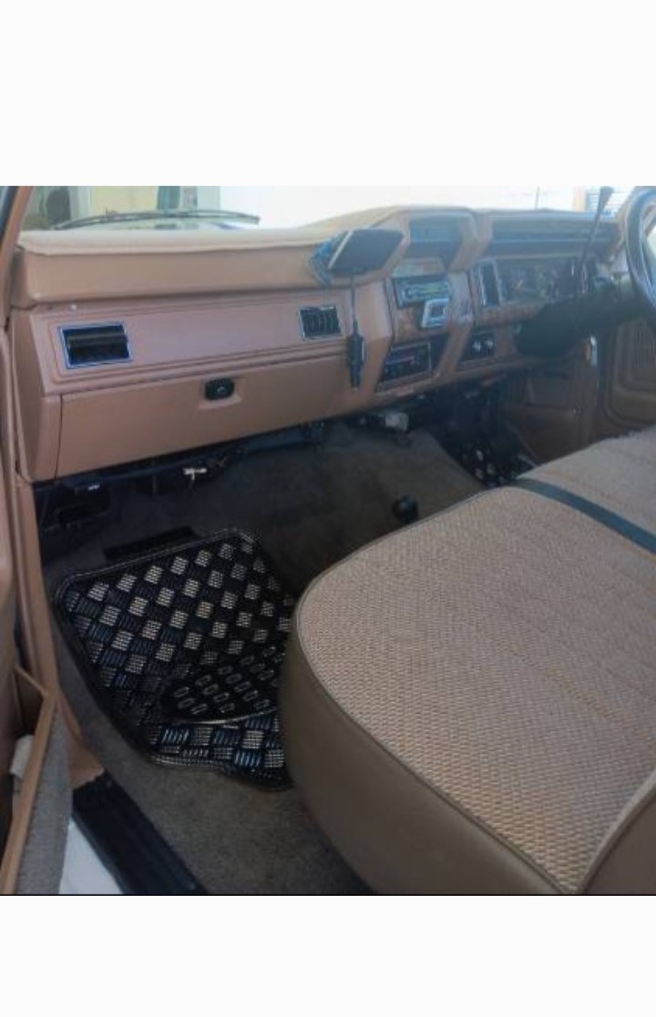 1989 FORD F150 LONG WHEELBASE UTILITY