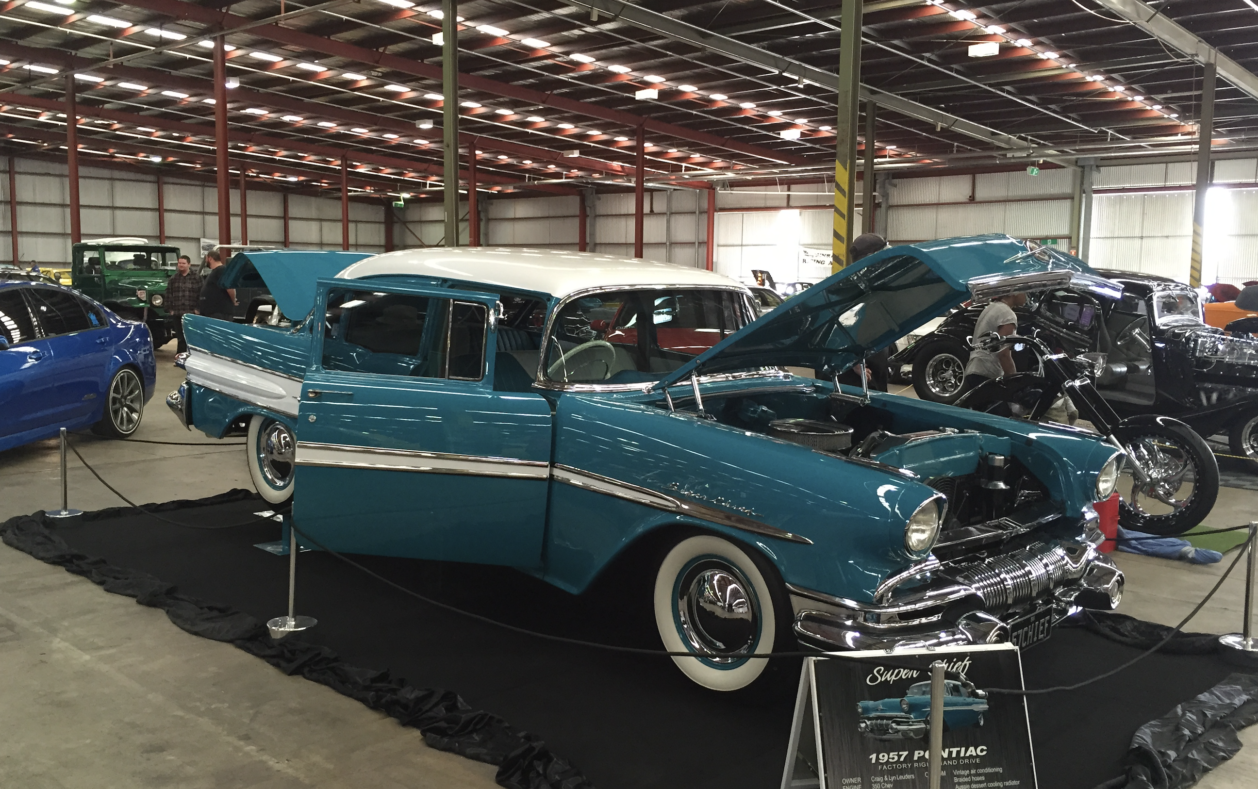 1957 PONTIAC SUPER CHIEF 4D SEDAN