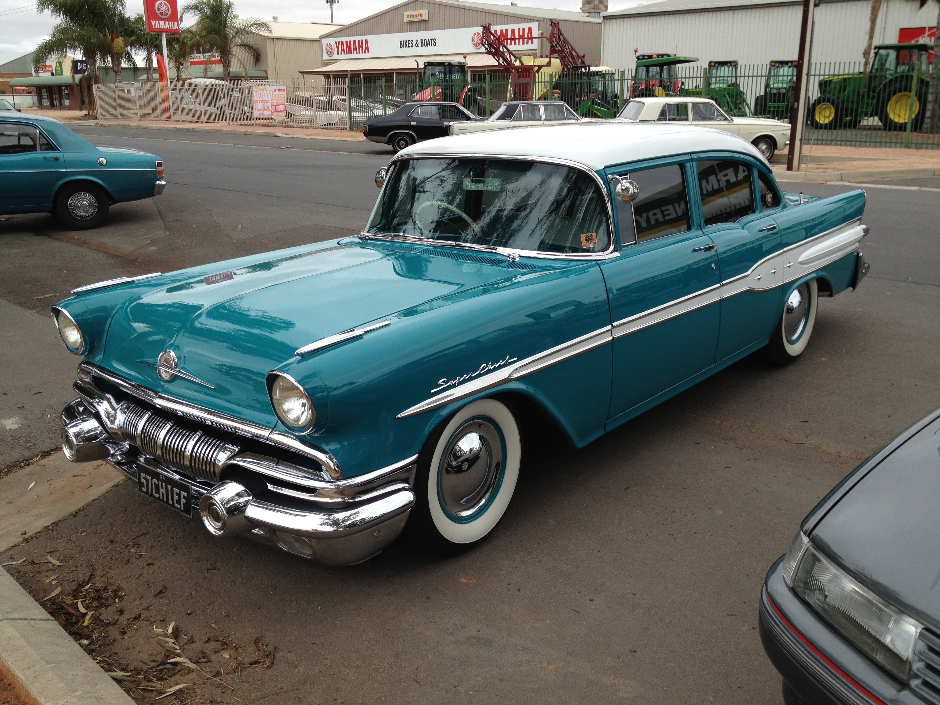 1957 PONTIAC SUPER CHIEF 4D SEDAN