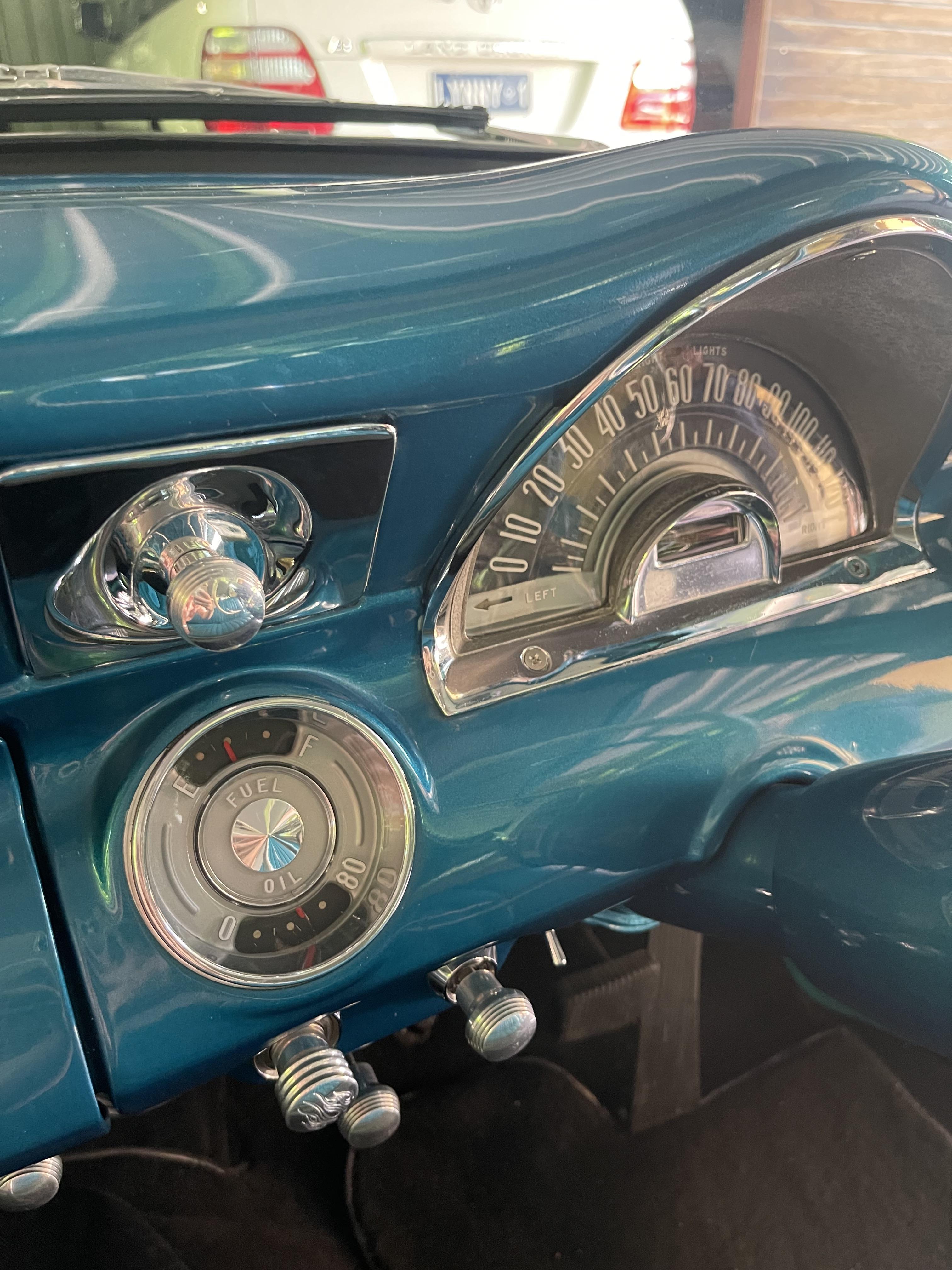 1957 PONTIAC SUPER CHIEF 4D SEDAN