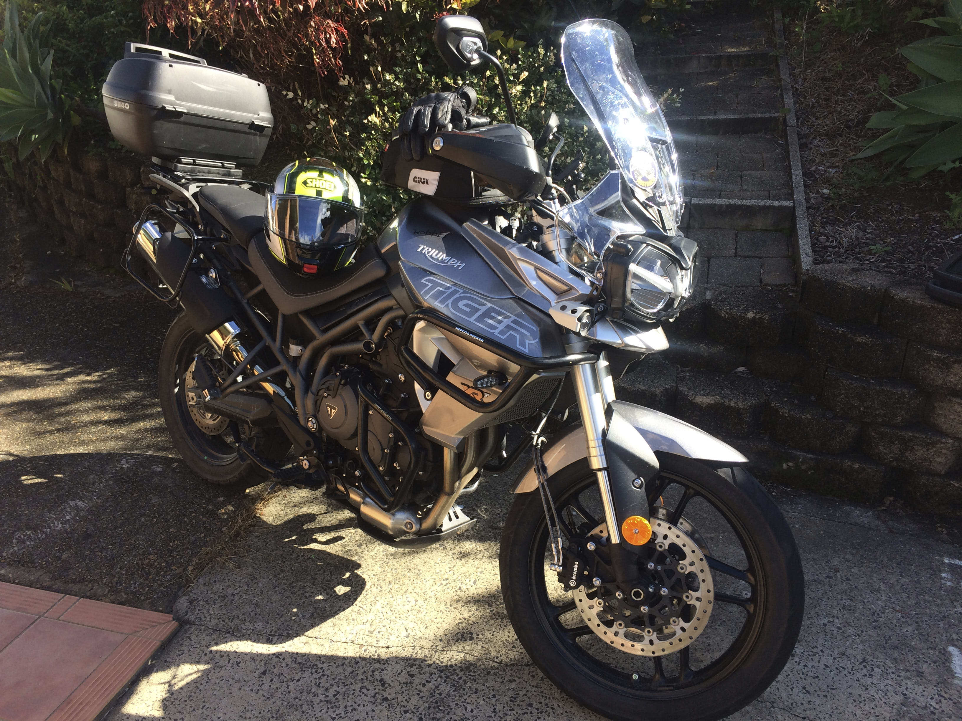 2018 TRIUMPH TIGER 800 XRT DUAL SPORTS