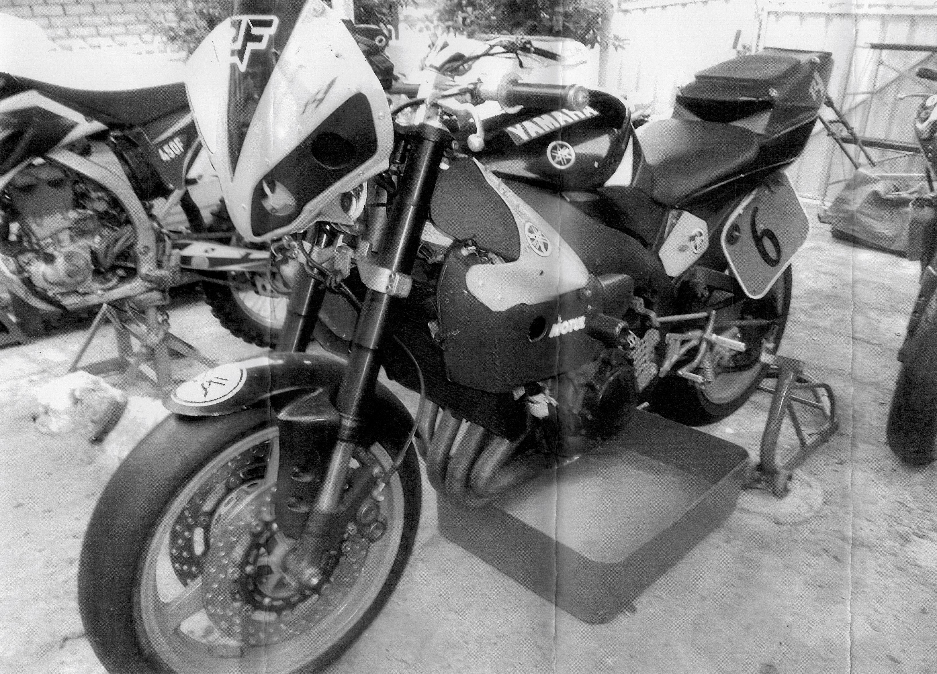 2002 YAMAHA YZF-R1 SPORTS