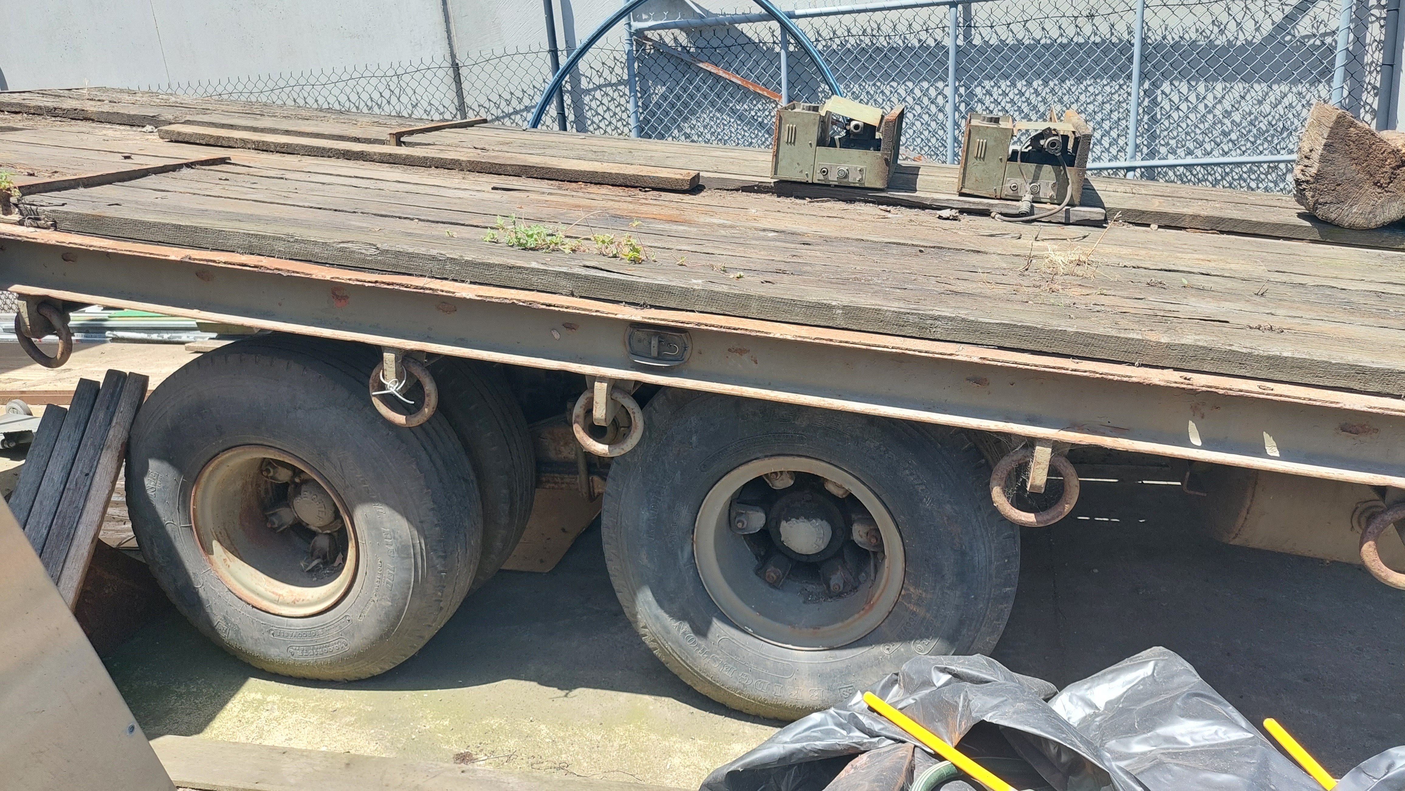 1971 FREIGHTER TRAILER