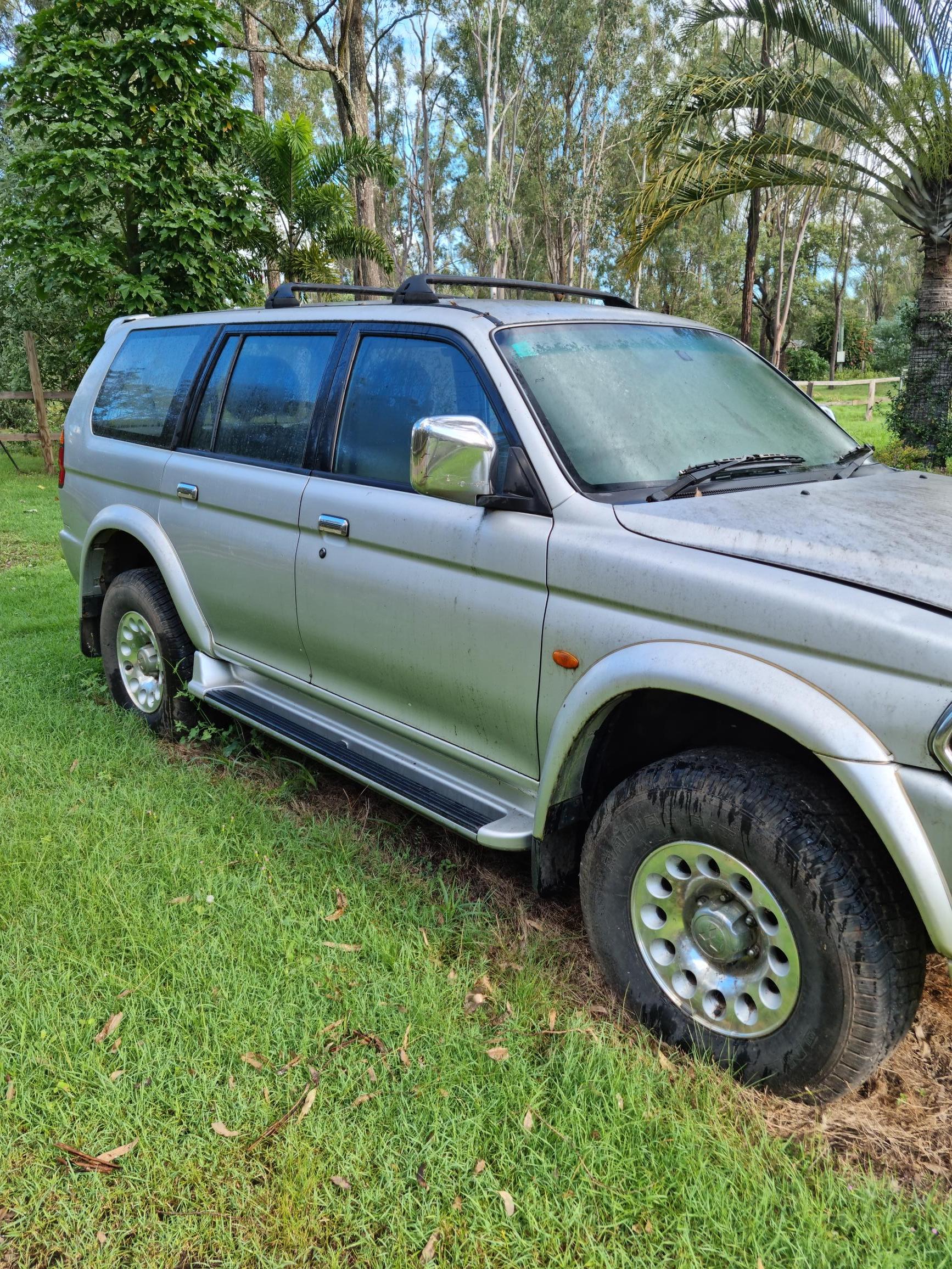 2002 MITSUBISHI CHALLENGER AUTOMATIC WAGON 