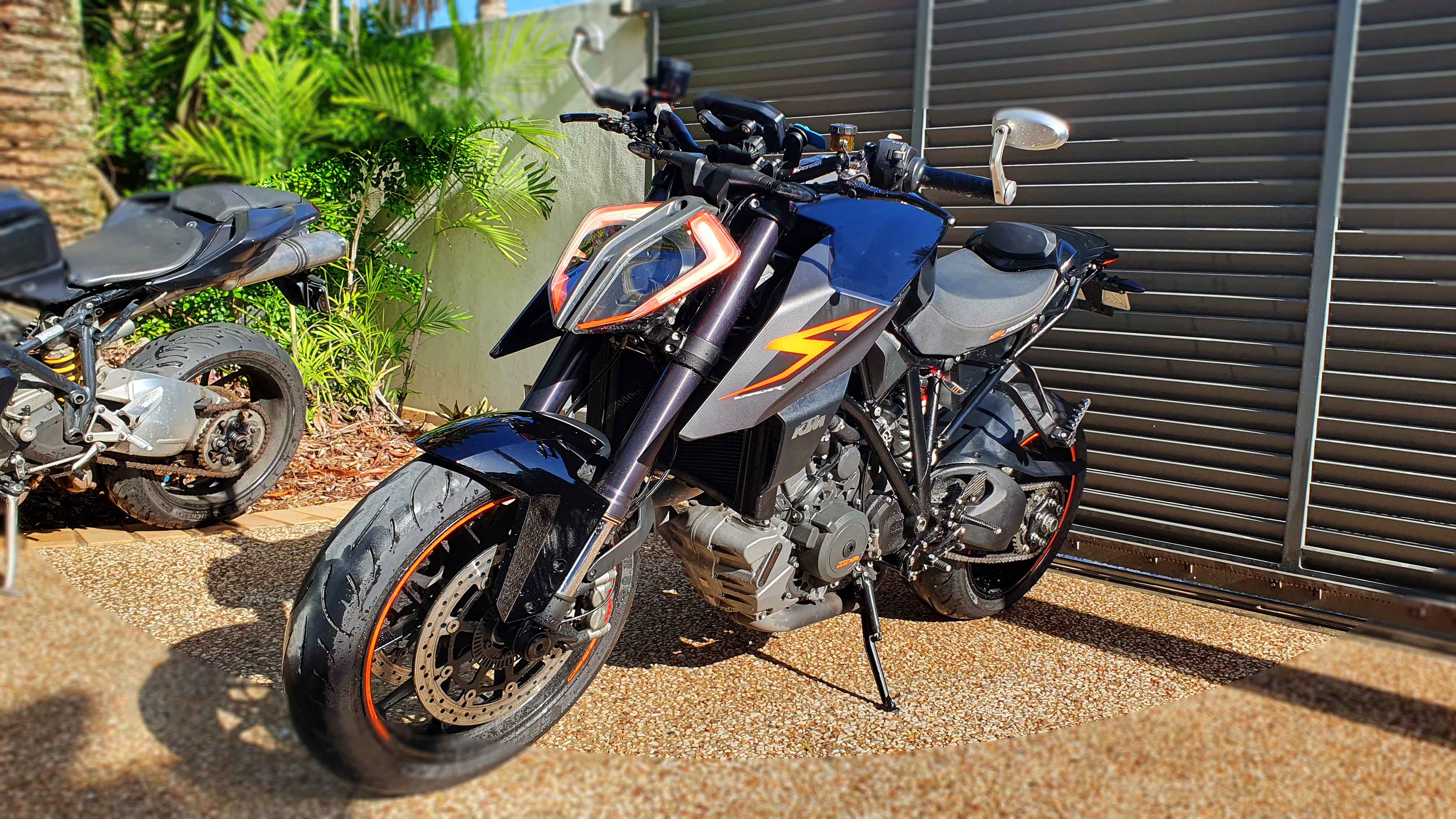2017 KTM 1290 SUPER DUKE R SPORTS 
