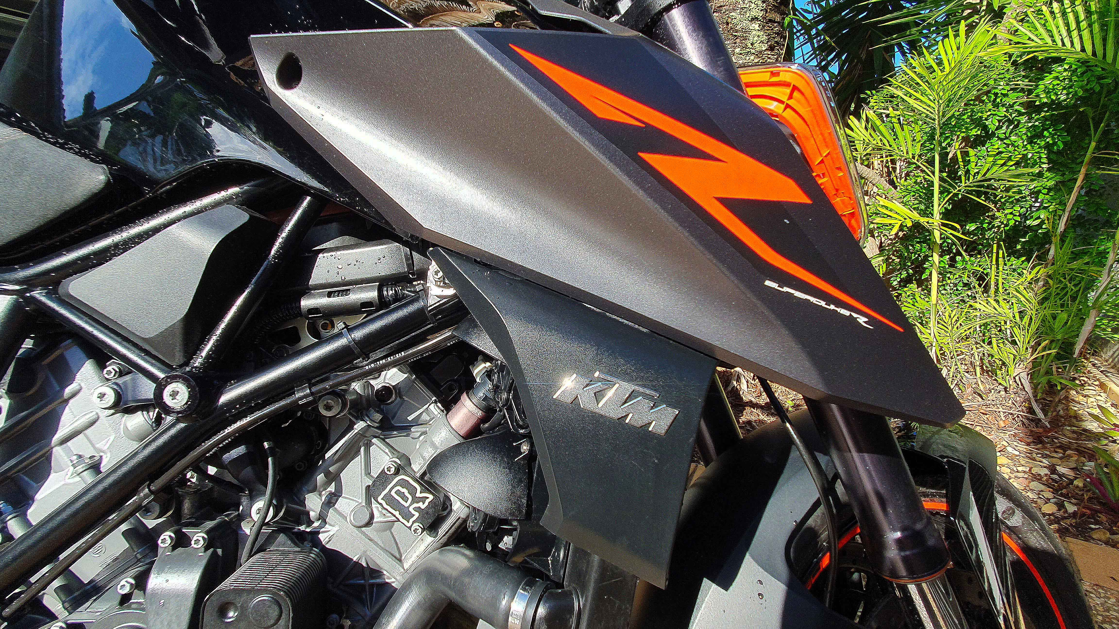 2017 KTM 1290 SUPER DUKE R SPORTS 