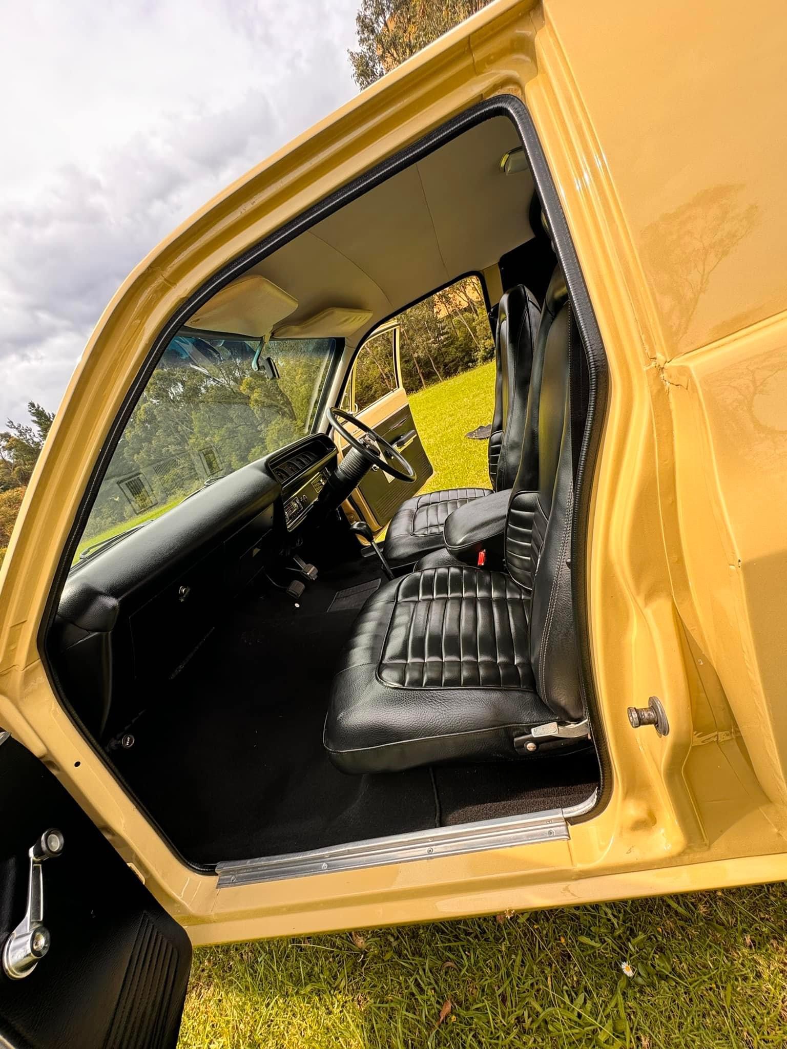 1972 DODGE UTILITY