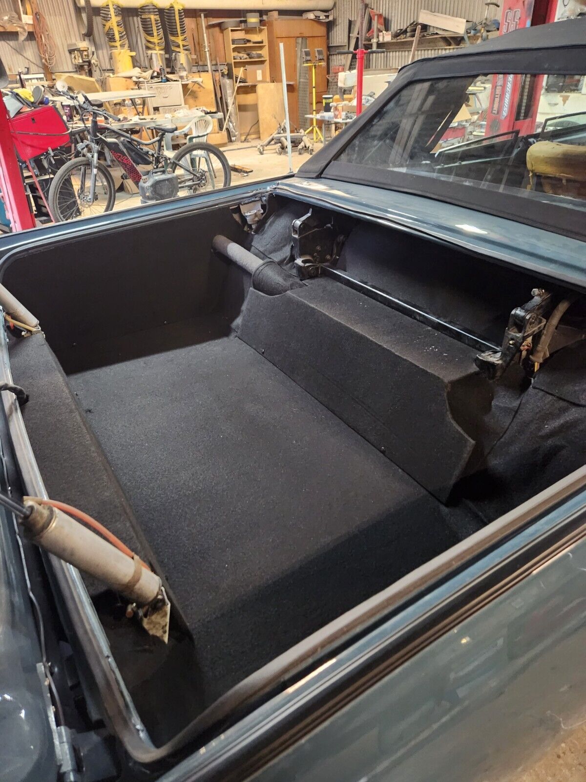 1966 LINCOLN CONTINENTAL CONVERTIBLE 