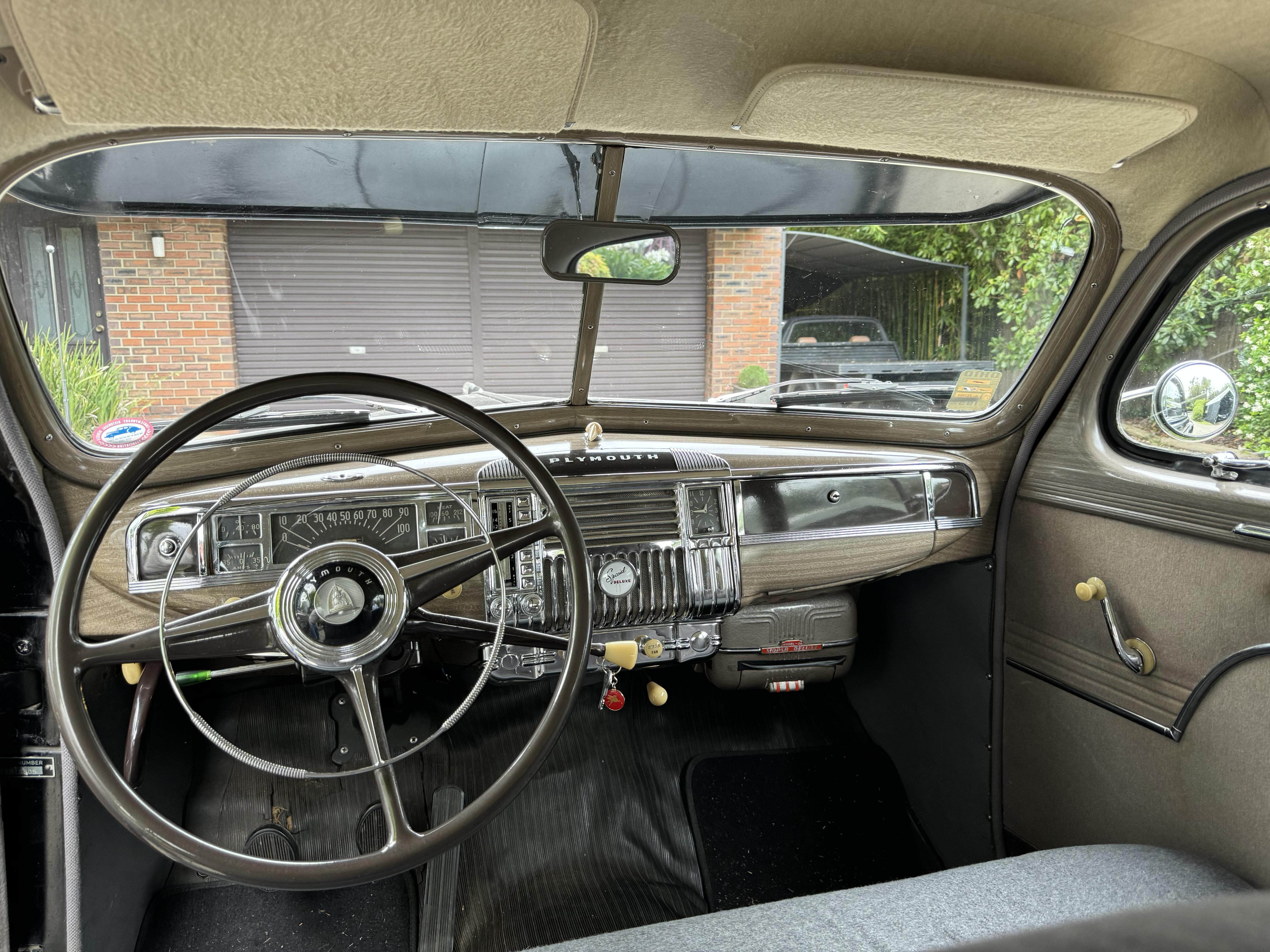 1948 PLYMOUTH SPECIAL DELUXE COUPE 