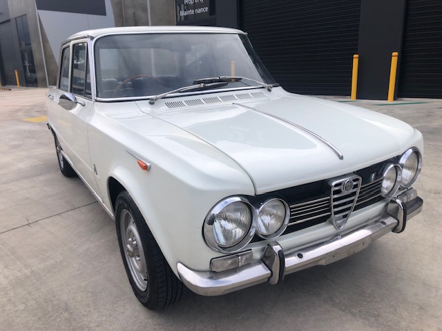 1971 ALFA ROMEO GIULIA SUPER SEDAN 