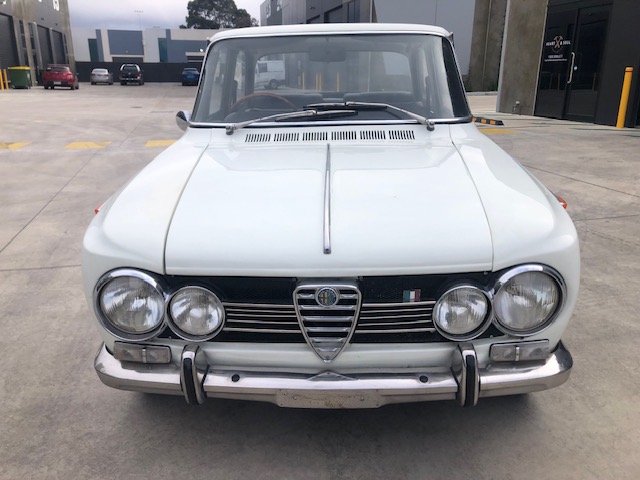 1971 ALFA ROMEO GIULIA SUPER SEDAN 