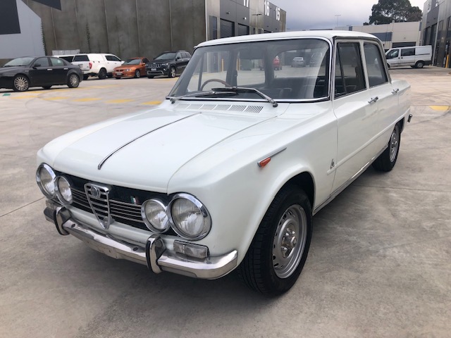 1971 ALFA ROMEO GIULIA SUPER SEDAN 