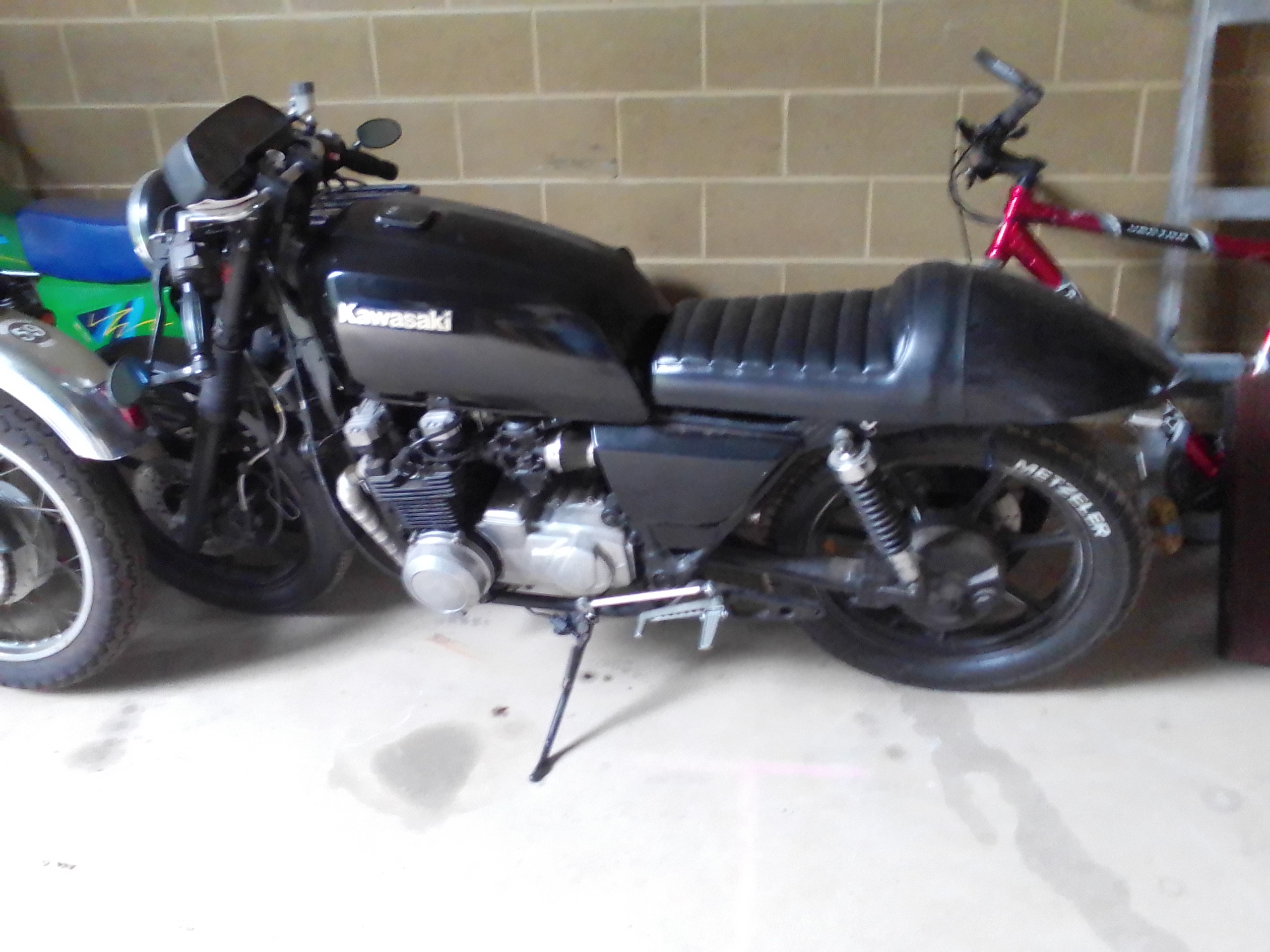 1981 KAWASAKI Z750 CAFE RACER
