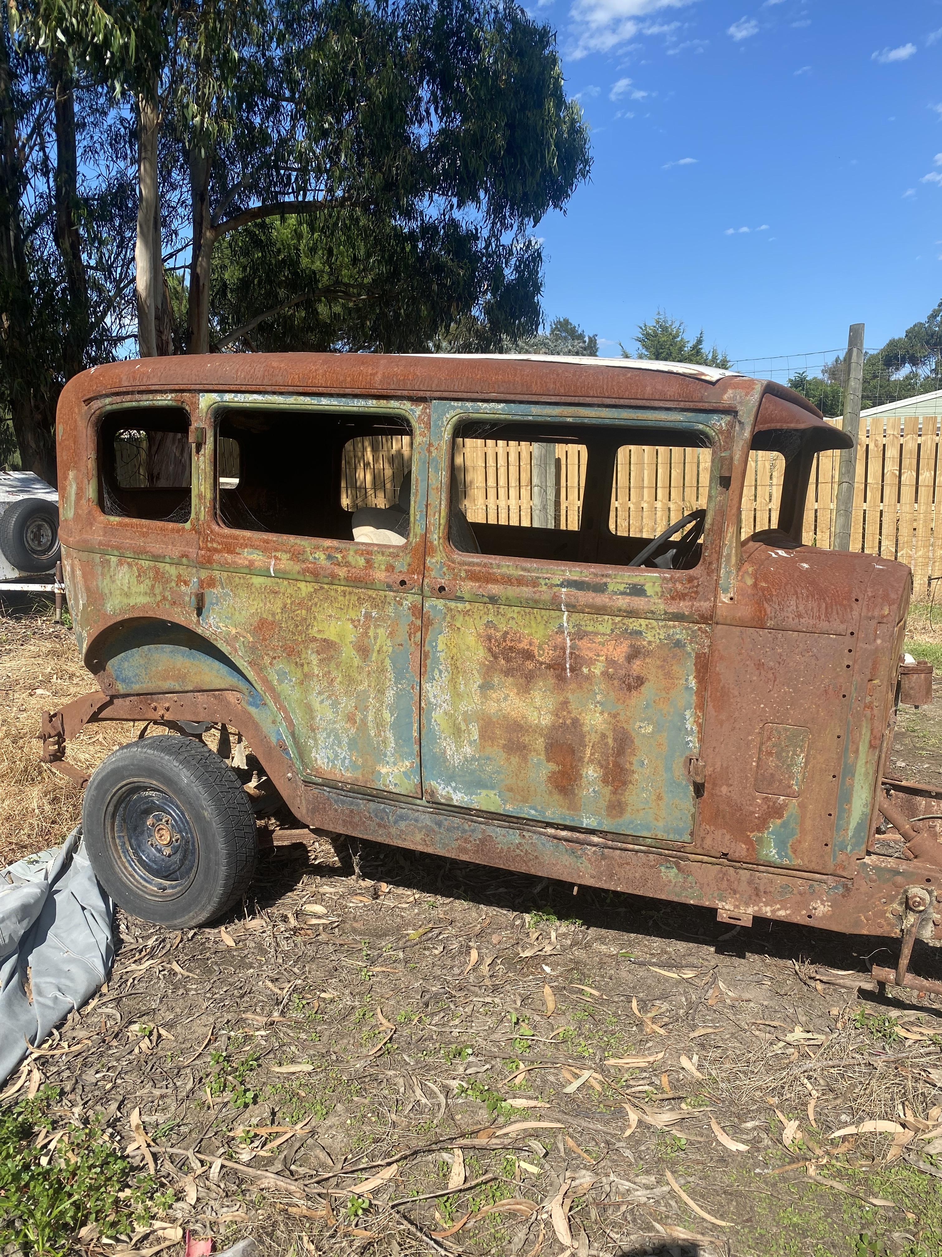 1929 DODGE SEDAN 