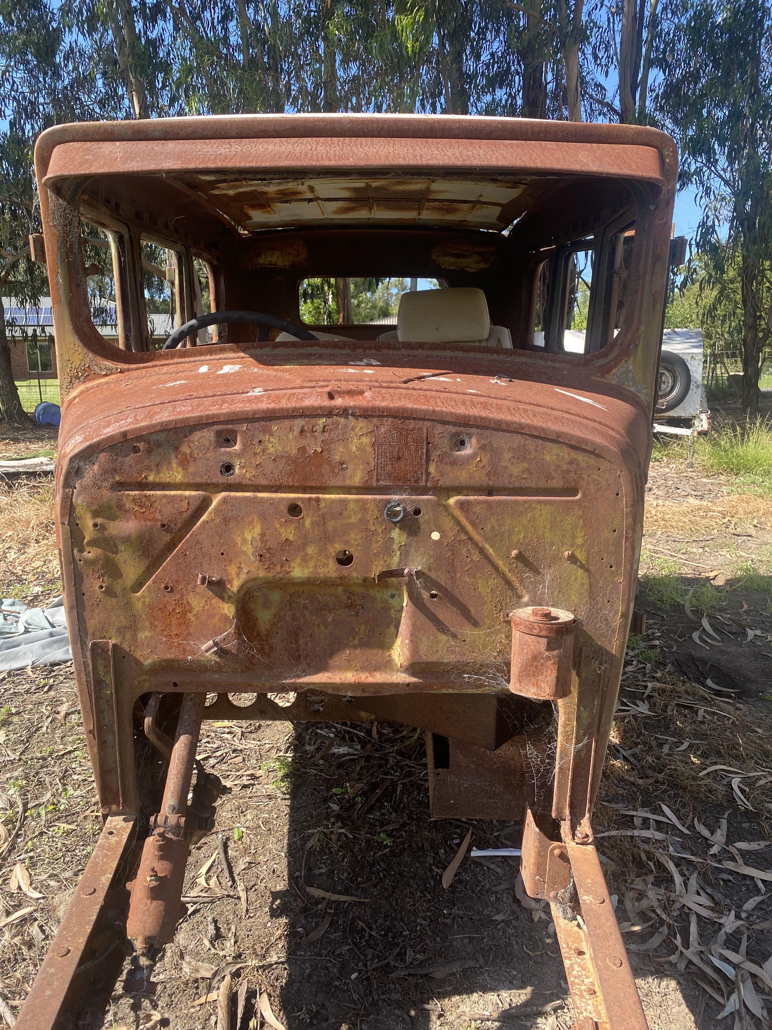 1929 DODGE SEDAN 