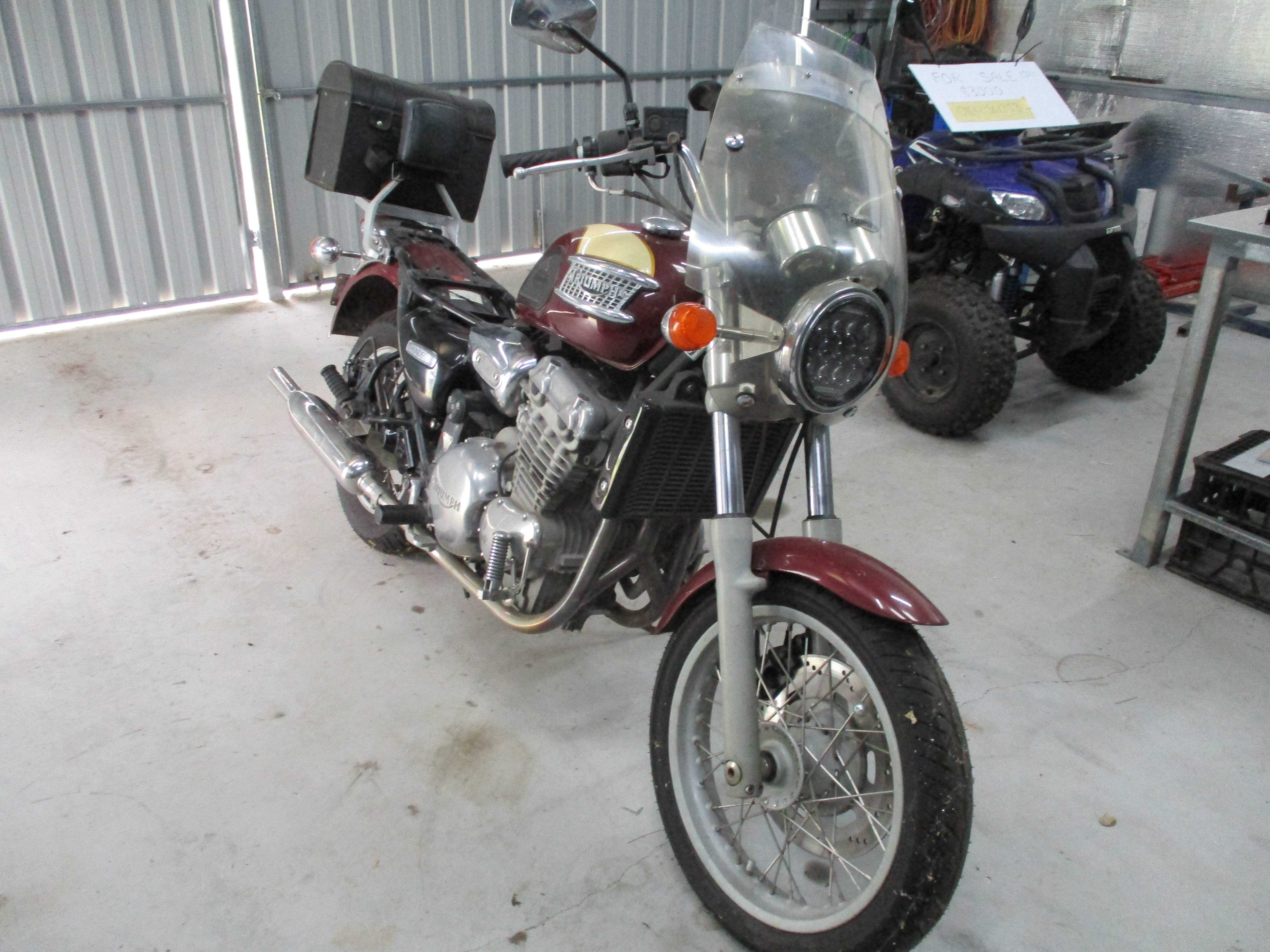 1995 TRIUMPH THUNDERBIRD ROAD