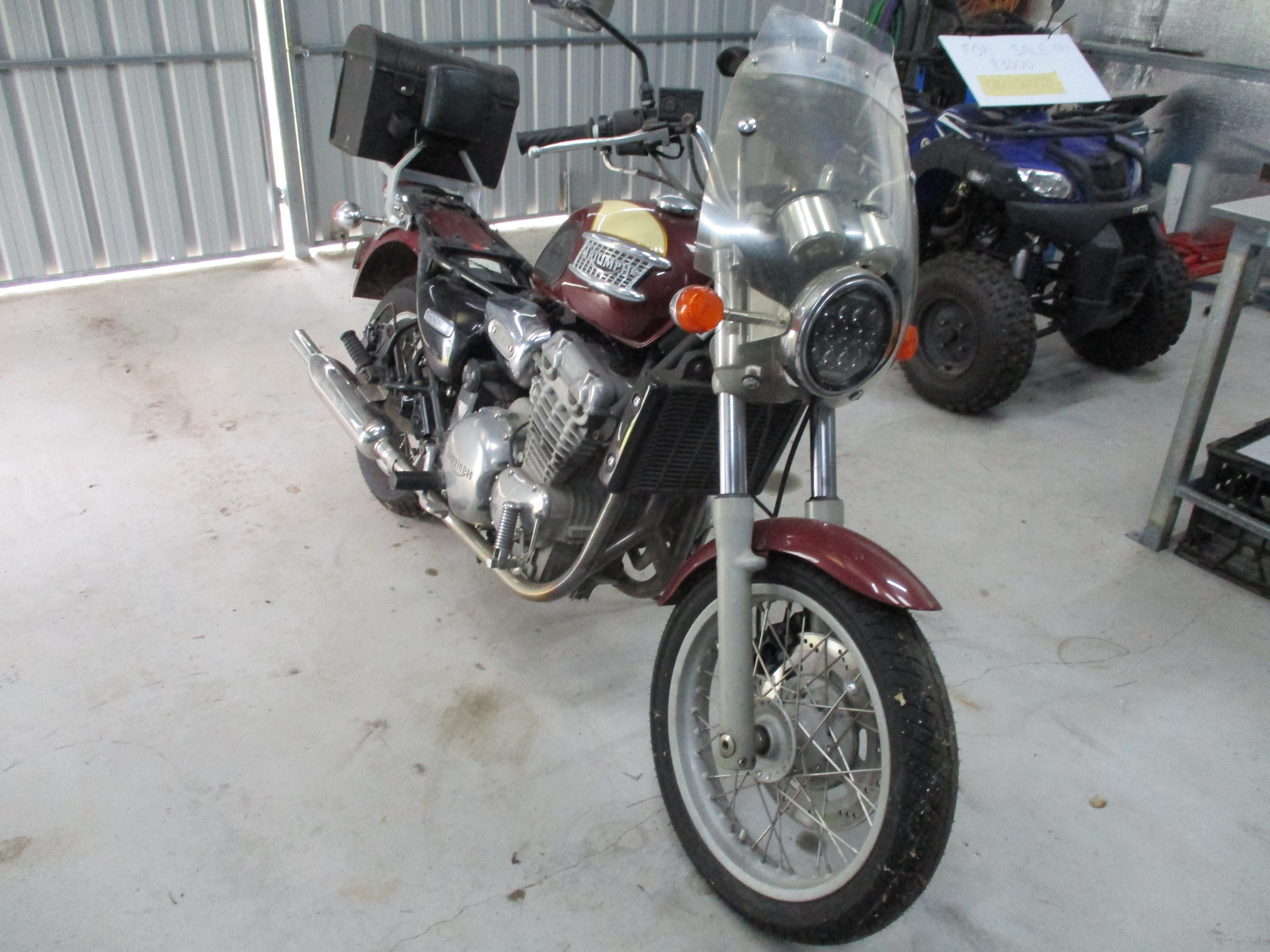 1995 TRIUMPH THUNDERBIRD ROAD