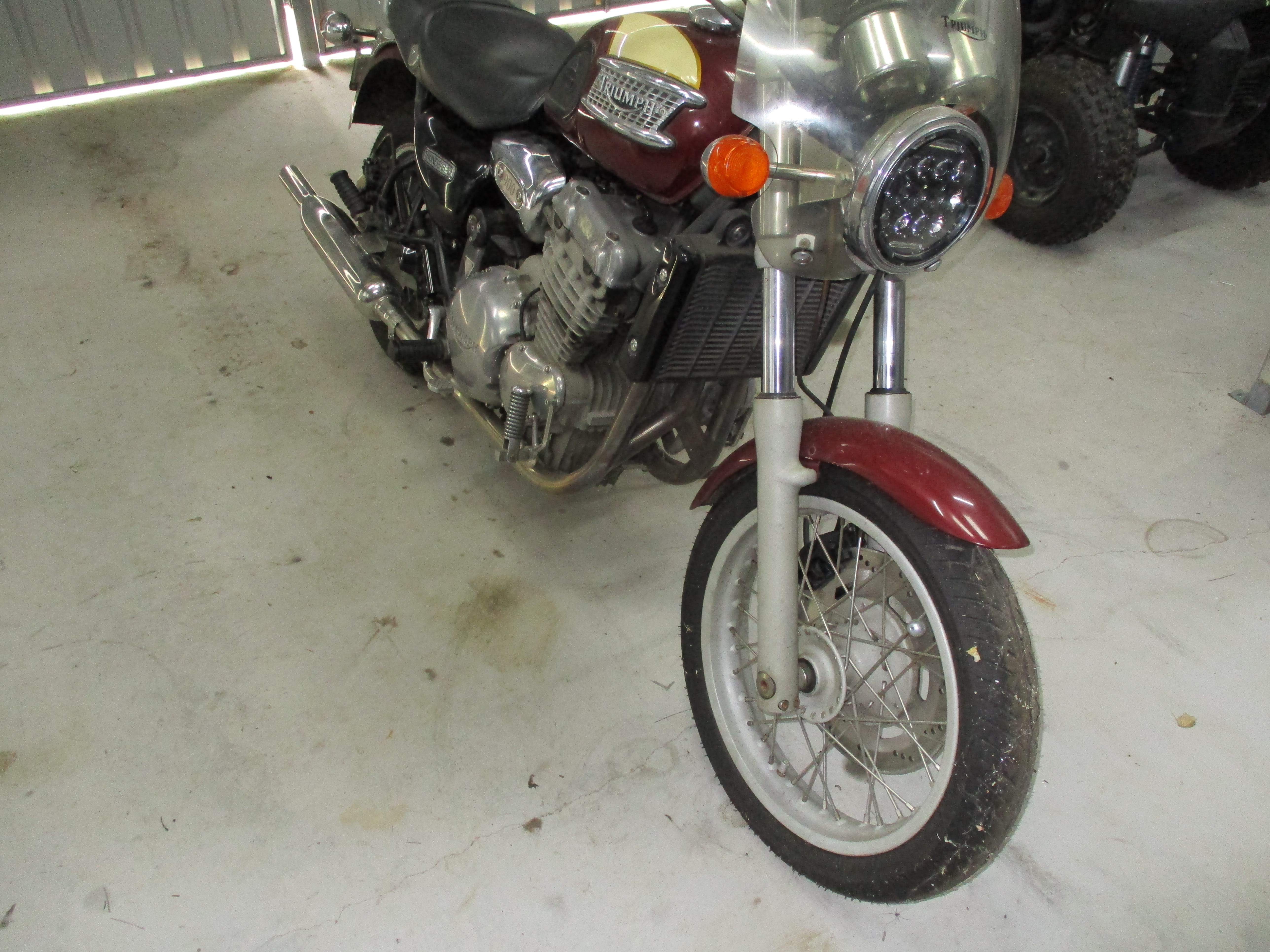 1995 TRIUMPH THUNDERBIRD ROAD