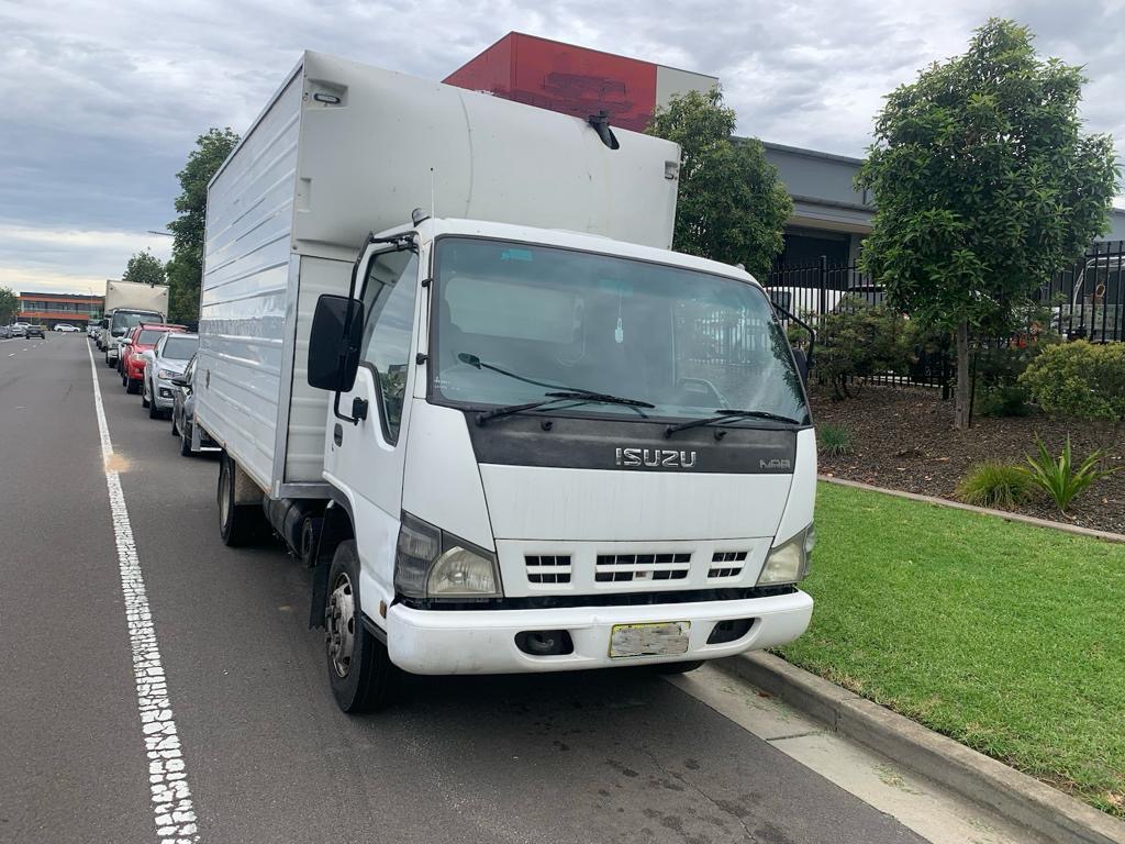 2006 ISUZU NPR PANTECH