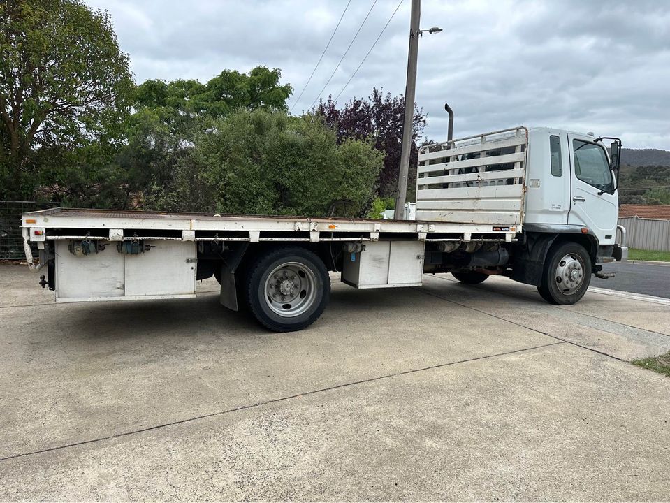 1998 MITSUBISHI FIGHTER 7 TRAY