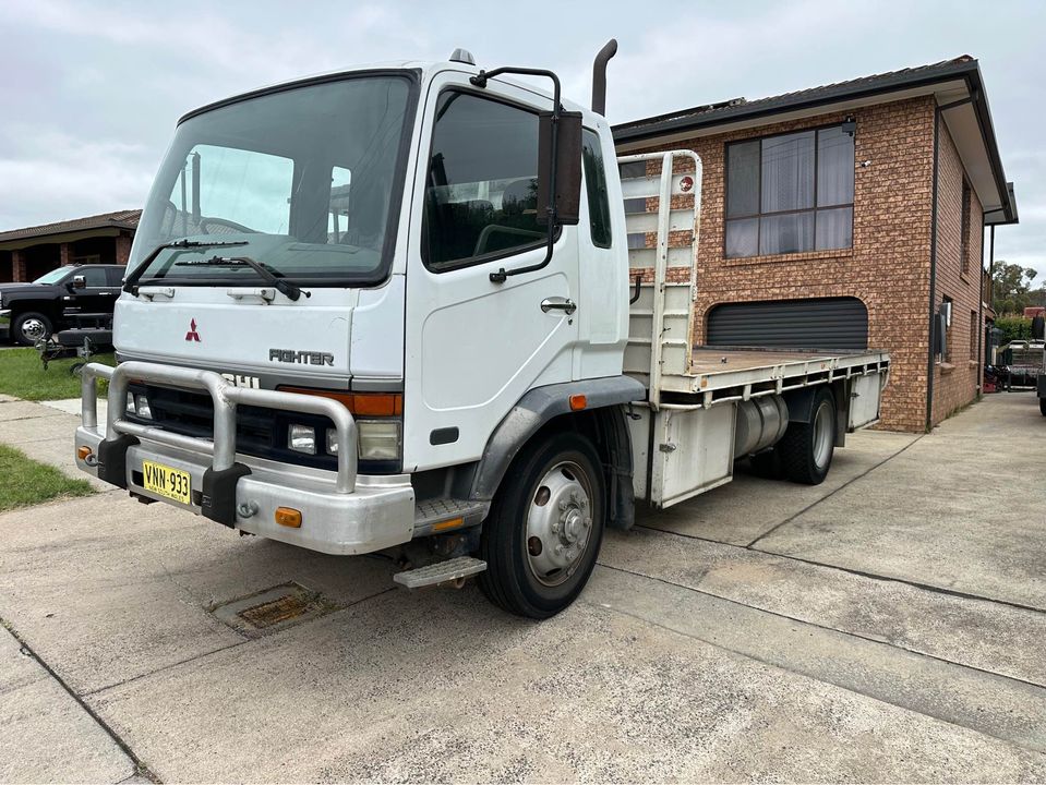1998 MITSUBISHI FIGHTER 7 TRAY