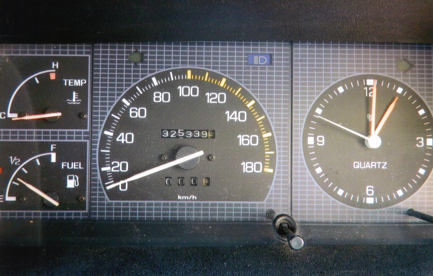 1986 TOYOTA CORONA CS ST141 STATION WAGON